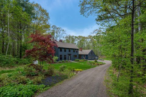 Photo of 4 Commons Lane, Kennebunk, ME 04043 (MLS # 1663638)