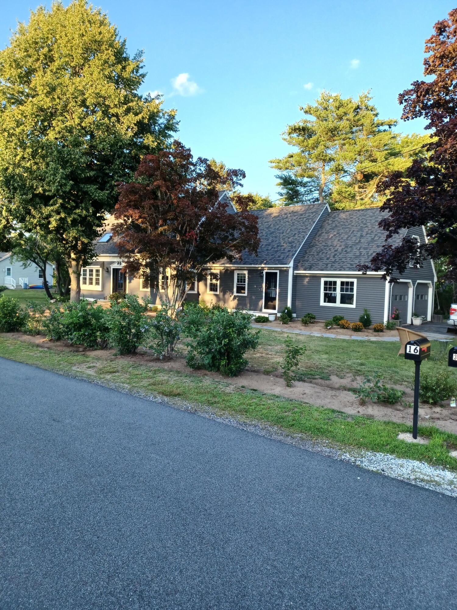 16 Morison Avenue