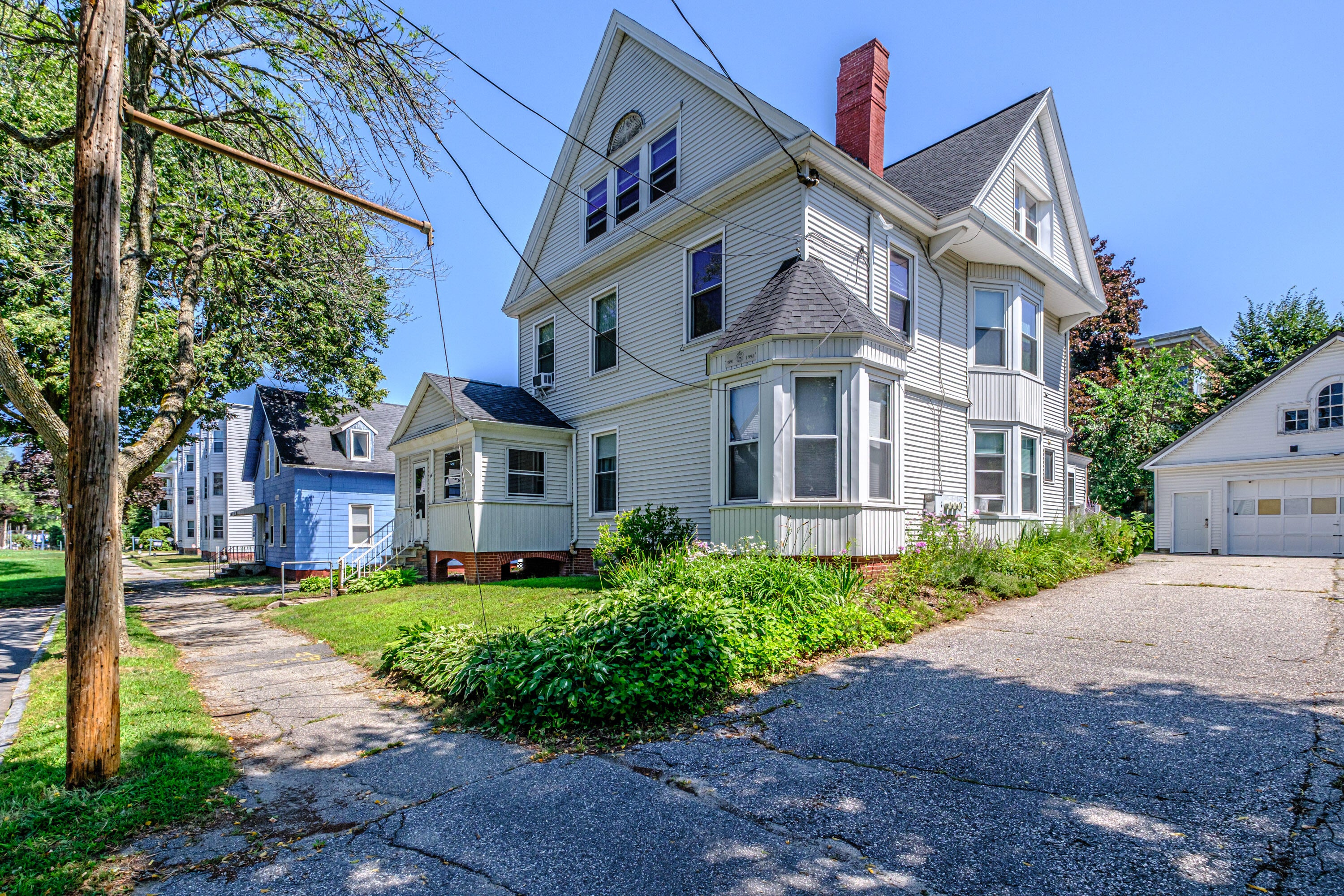 157 College Street