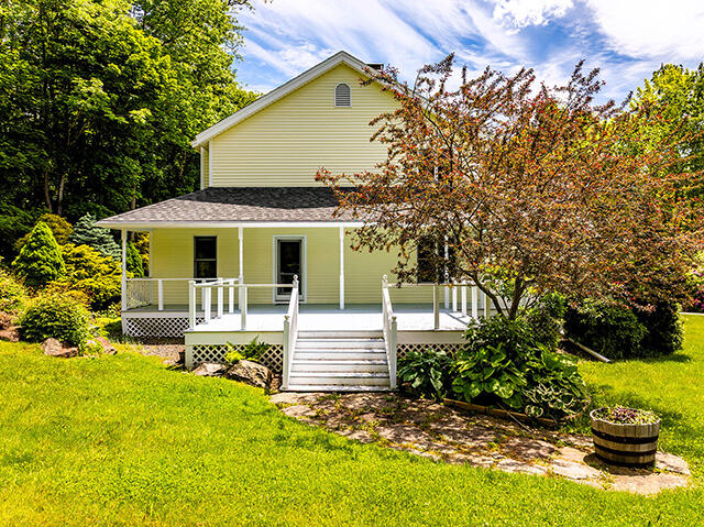 8 N Lewis Avenue