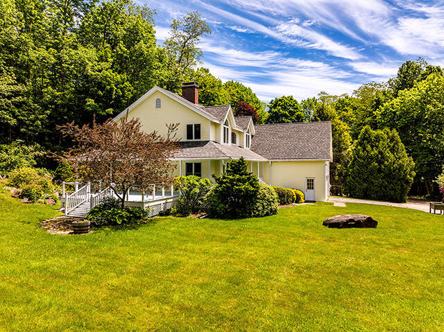 8 N Lewis Avenue