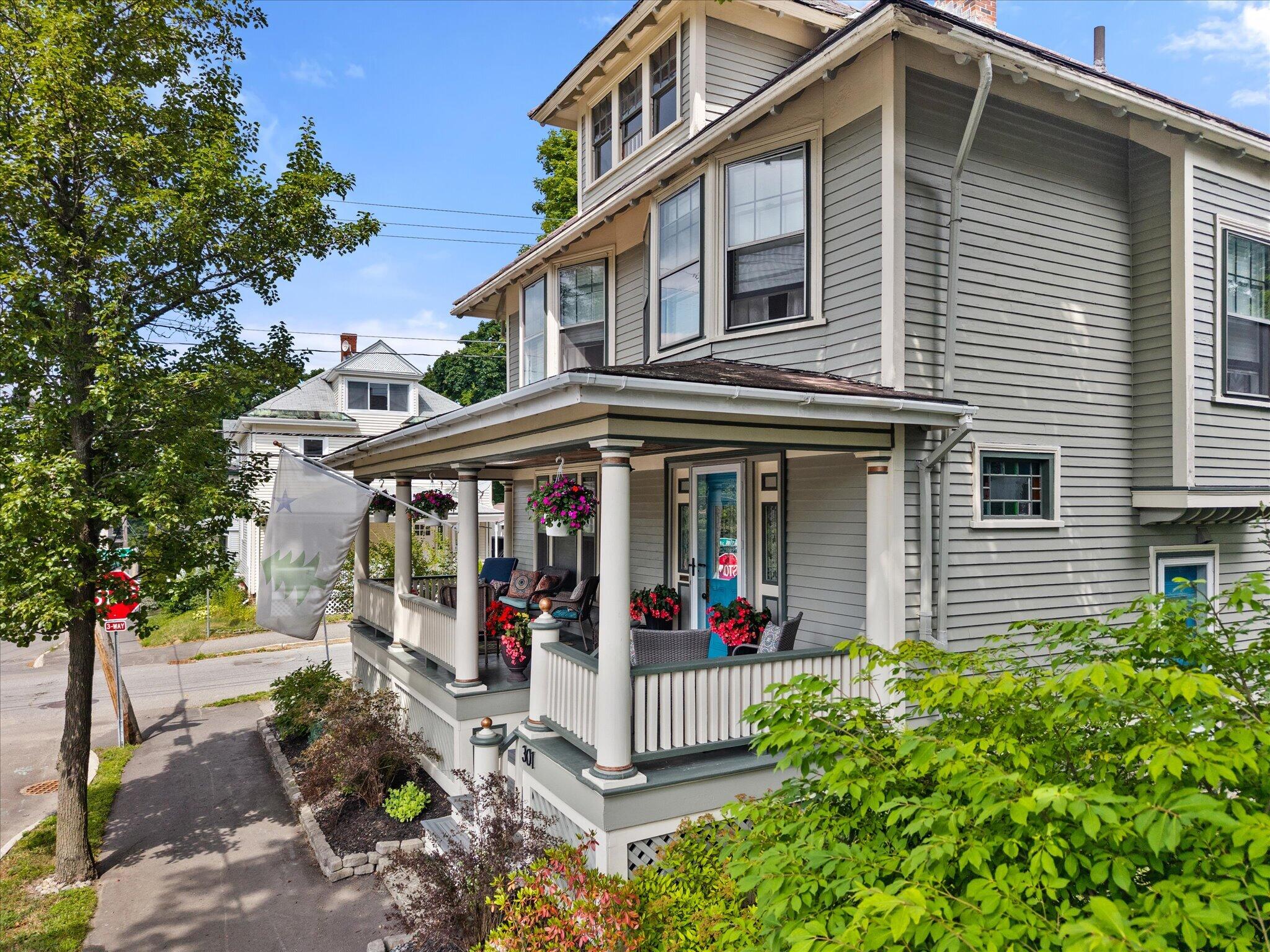 301 French Street