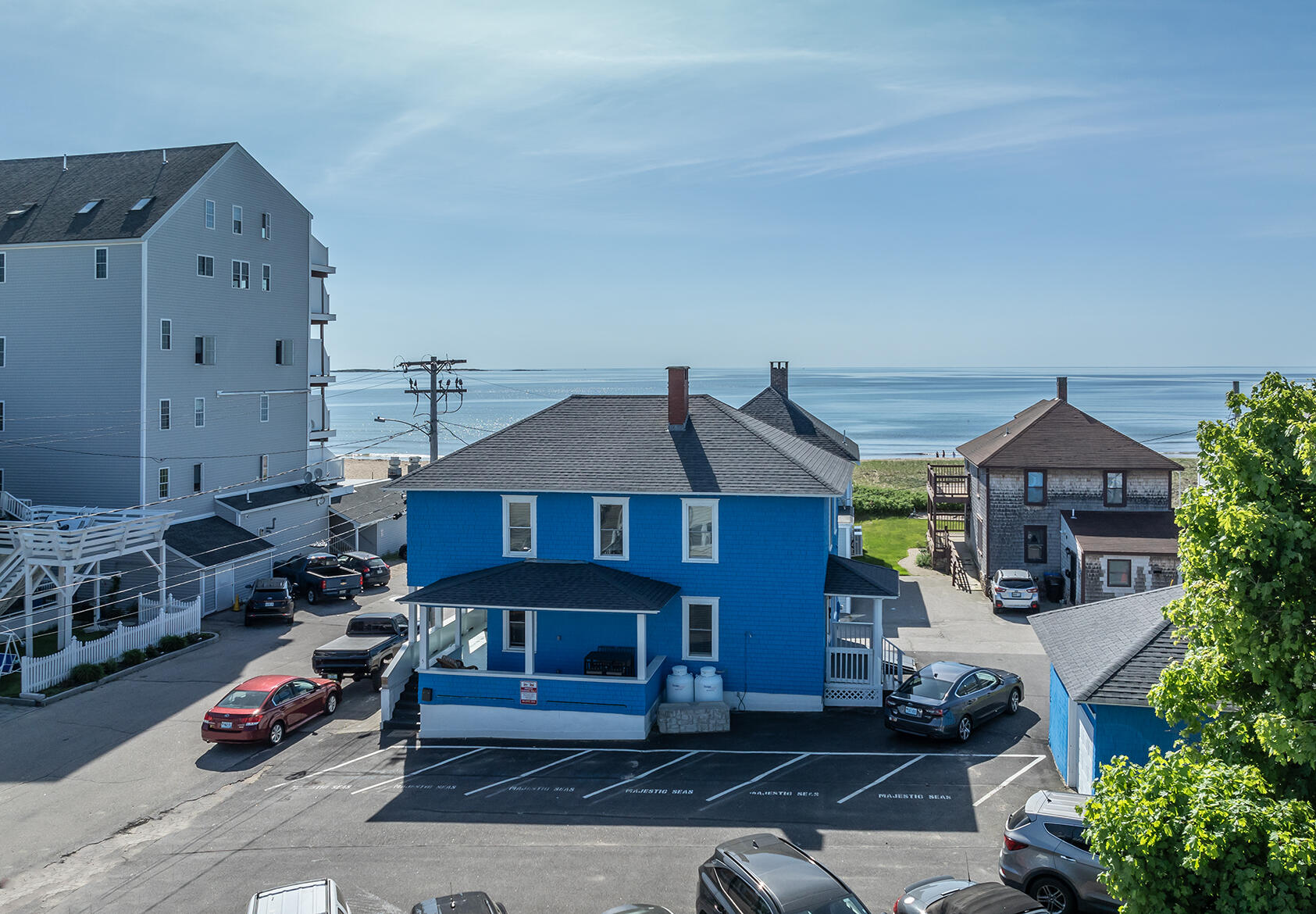 5 4th Avenue