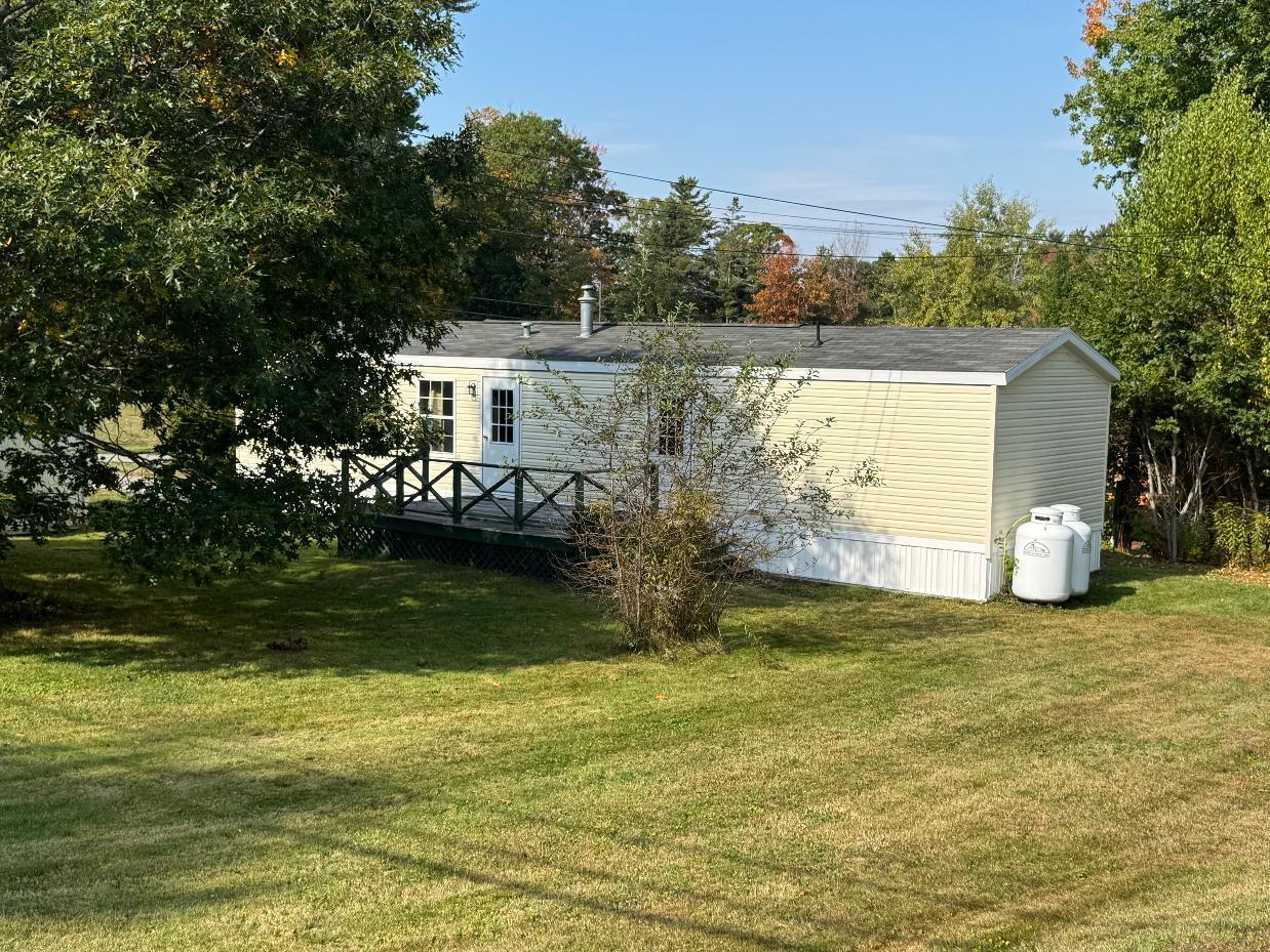3 Simmons Drive