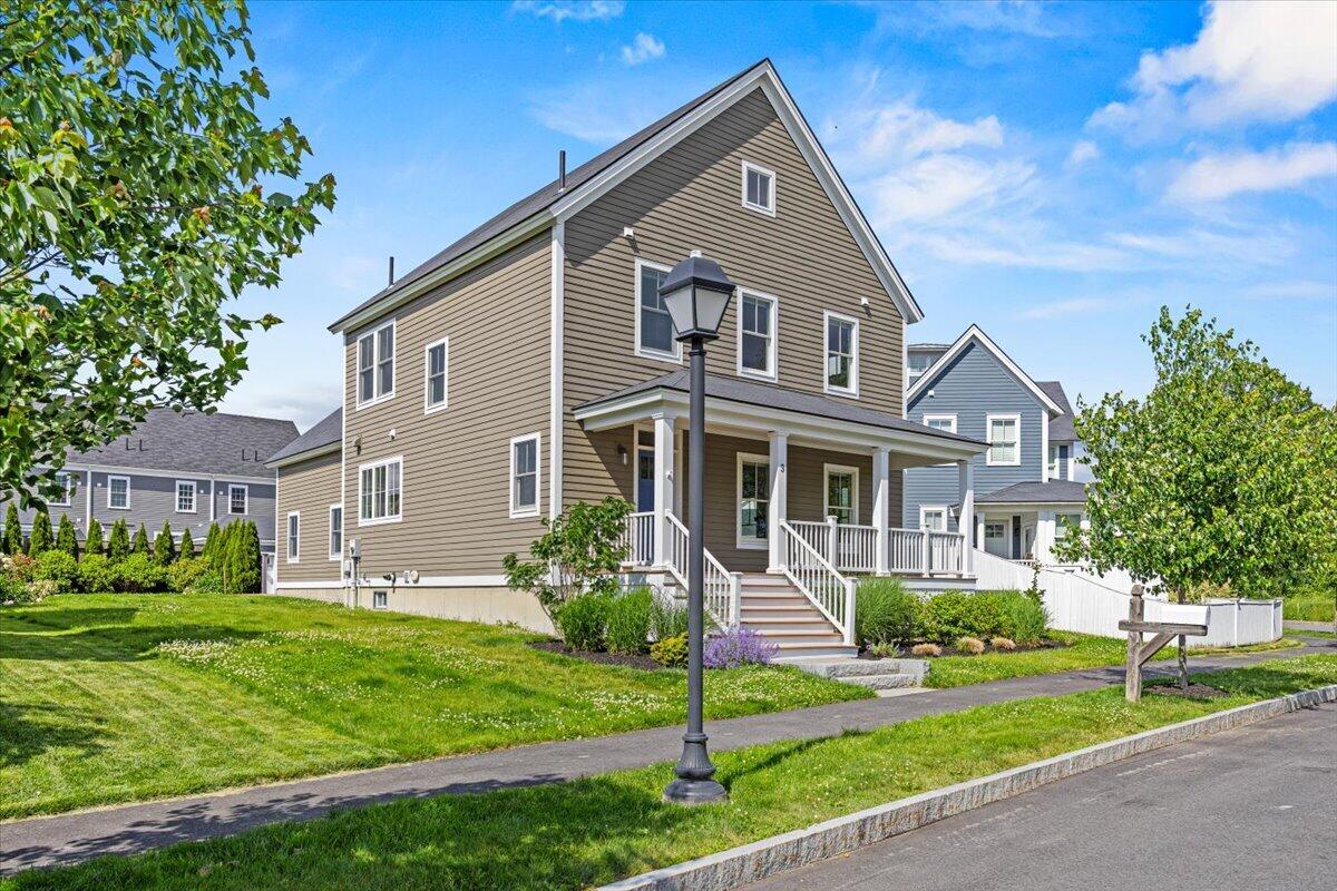 3 Vista Drive