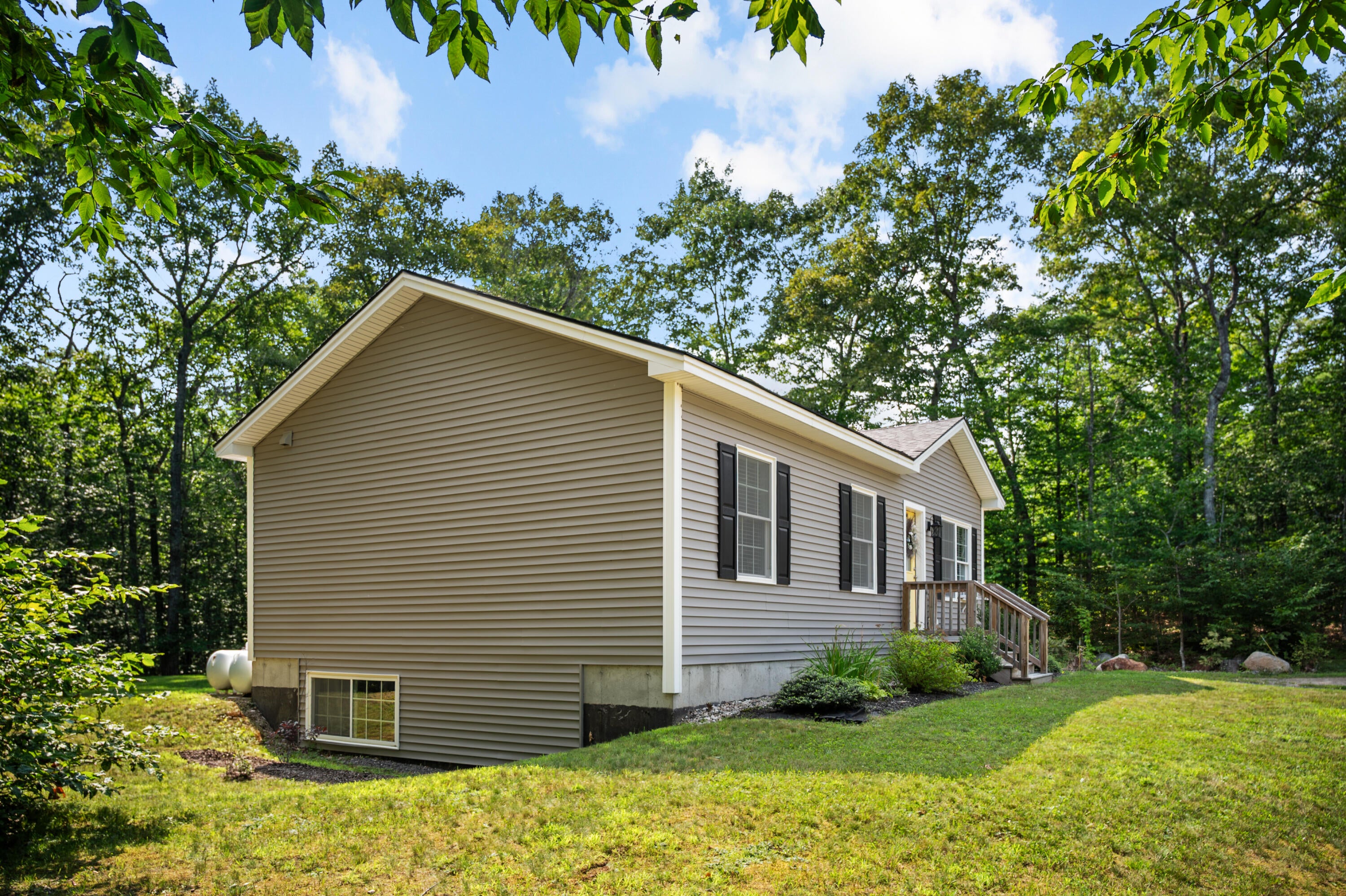9 Escott Way