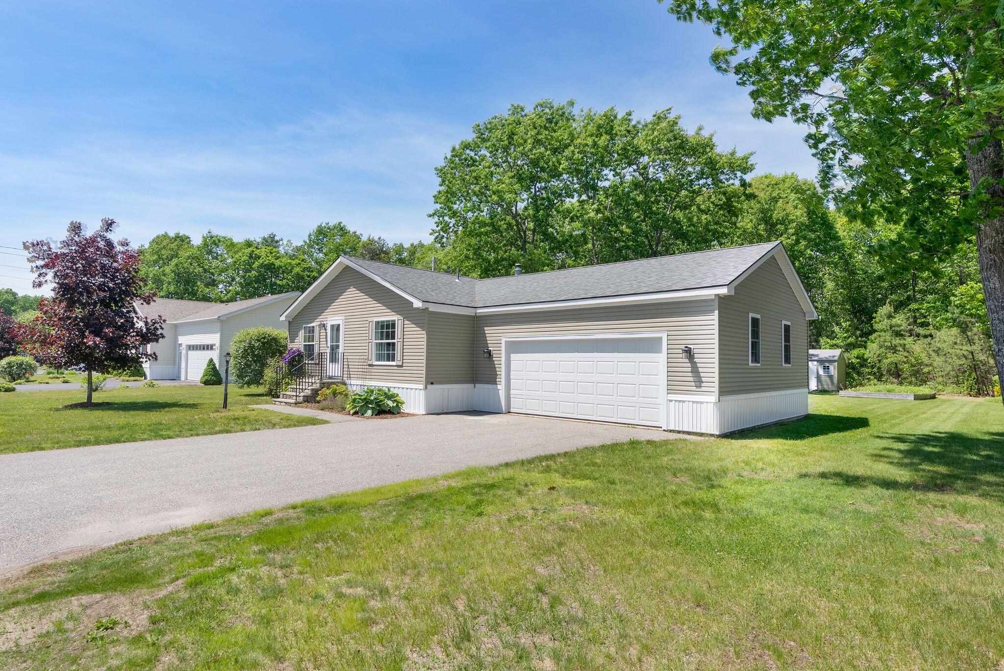 12 Fieldstone Drive