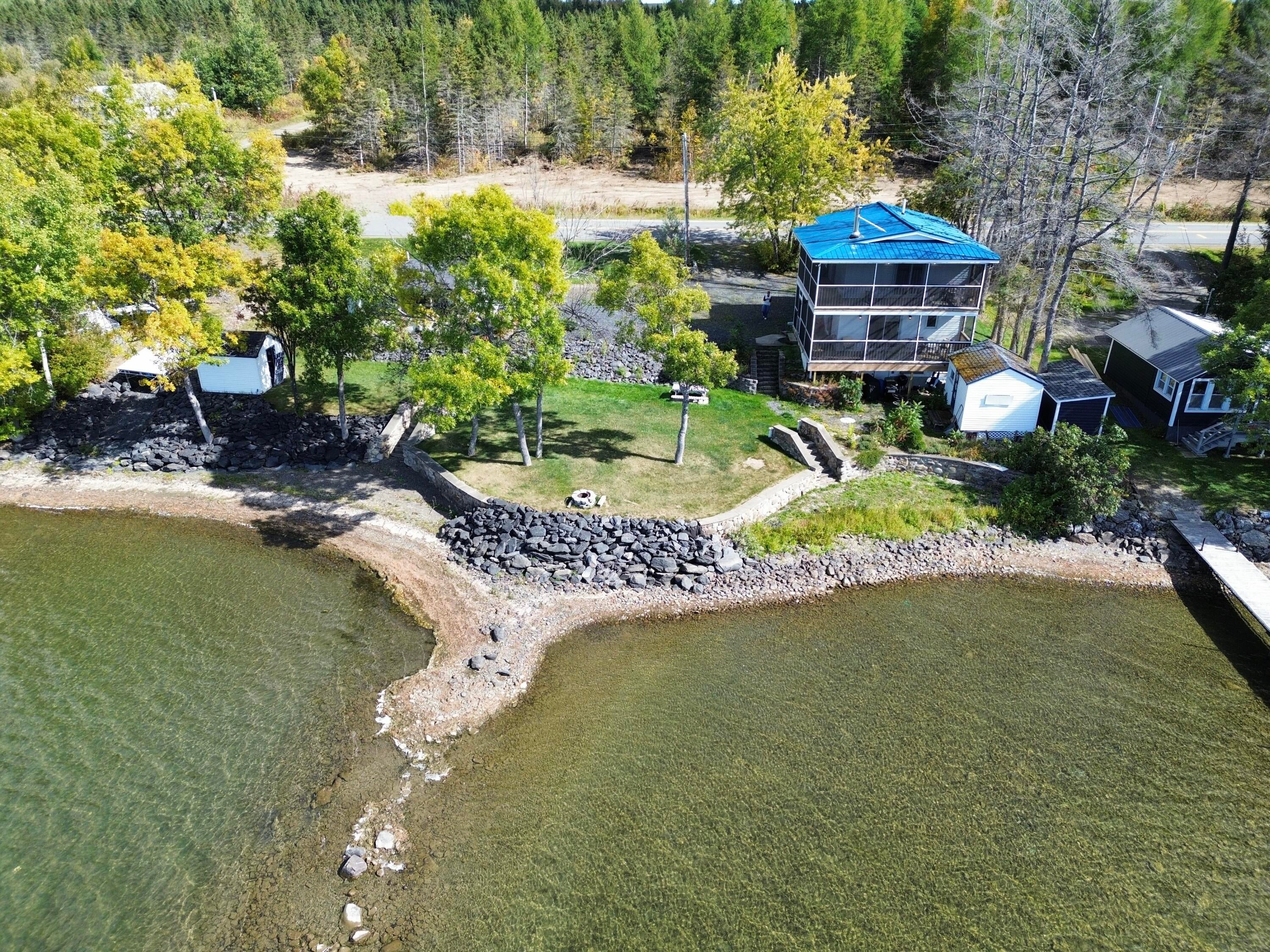 321 Lake Shore Road