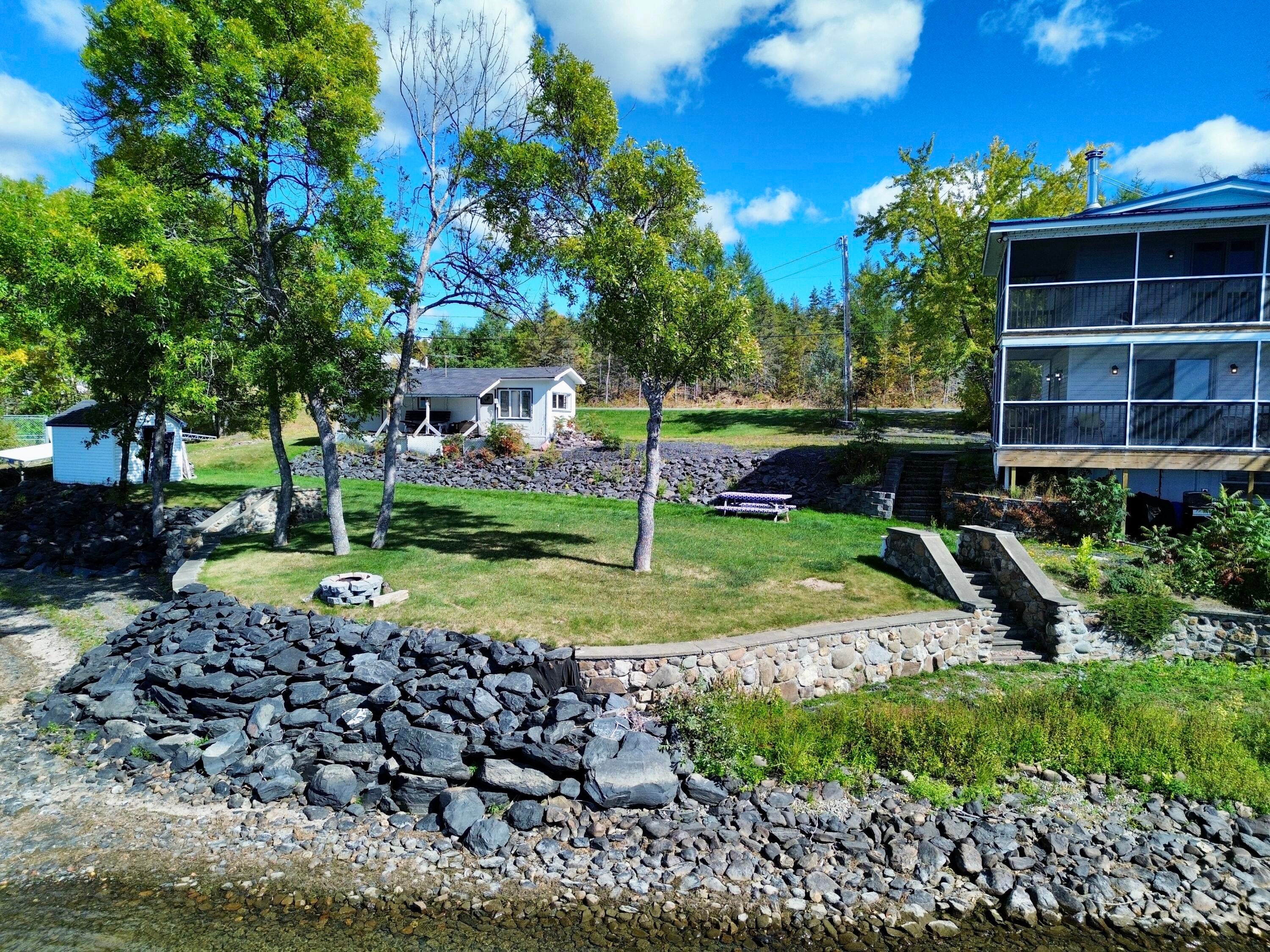 321 Lake Shore Road
