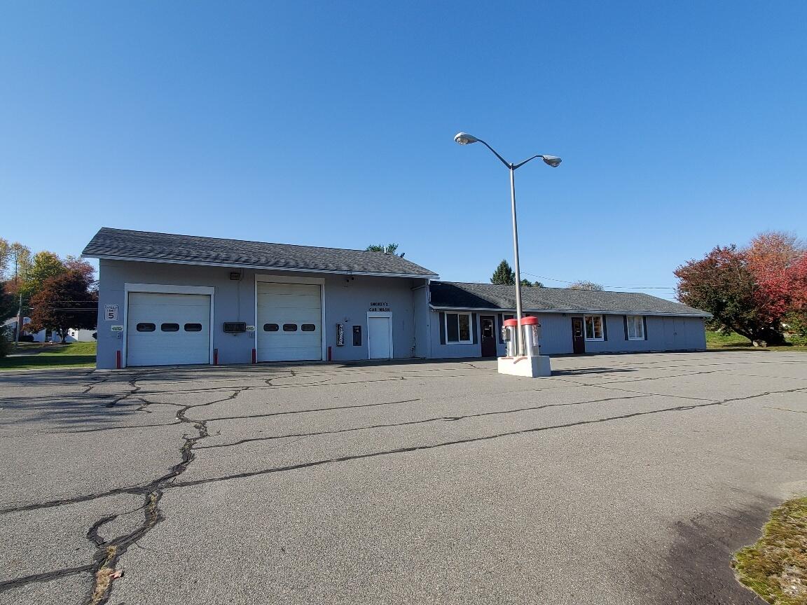 821 Houlton Rd, Baileyville, ME 04694