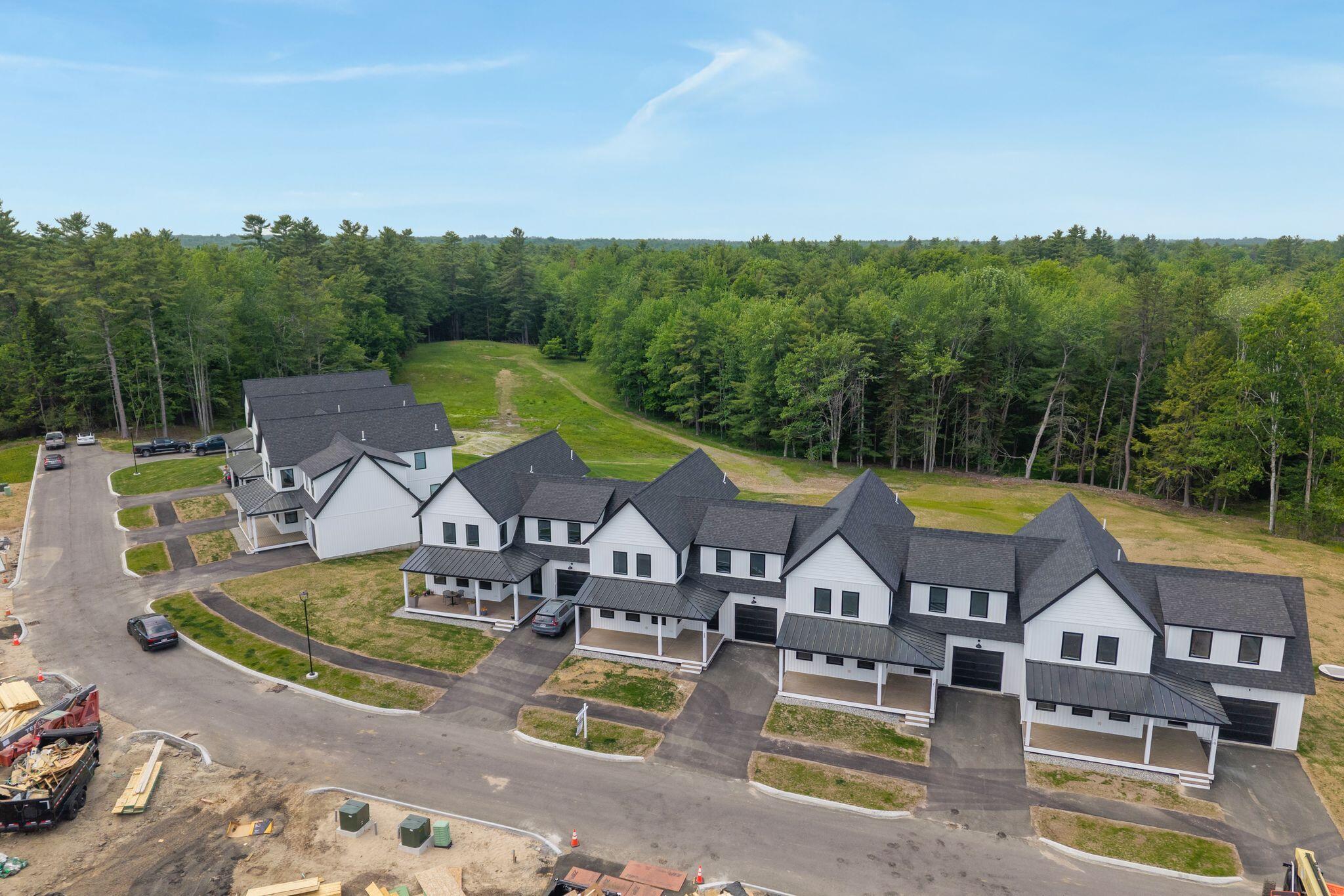 28 Fairway Commons Drive 9