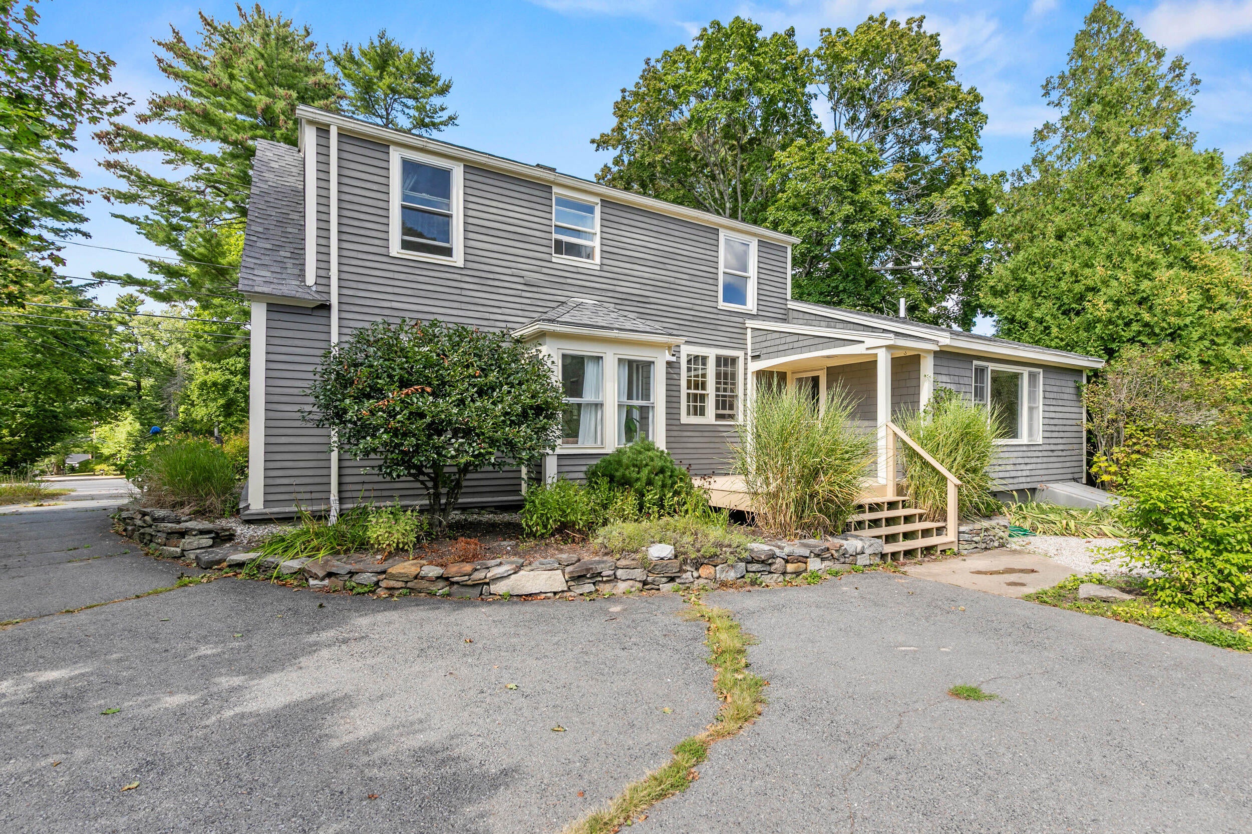 284 W Main Street