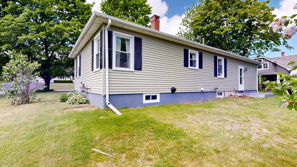 Photo of 390 Webster Street, Lewiston, ME 04240 (MLS # 1665039)
