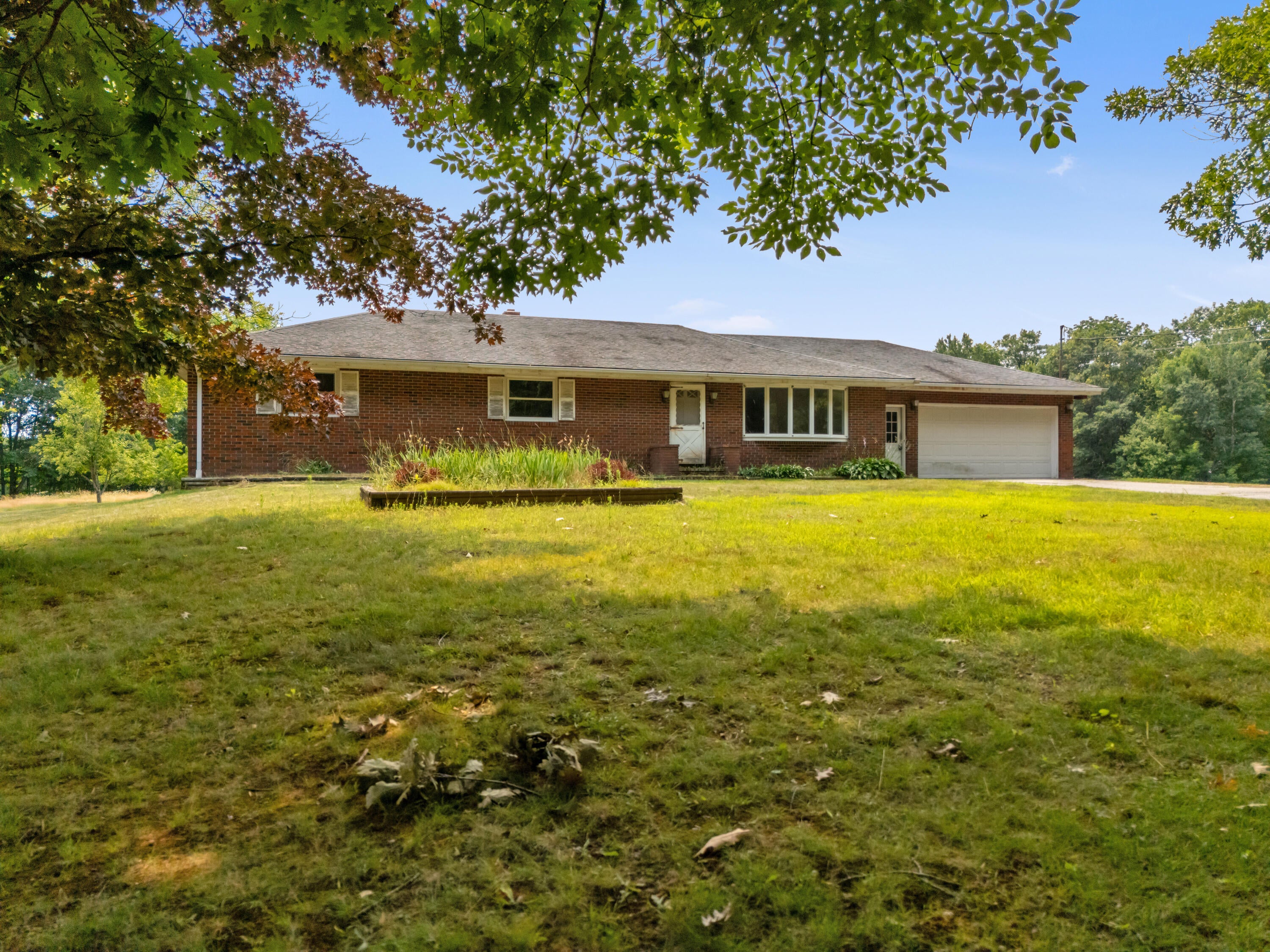 190 Dyer Road
