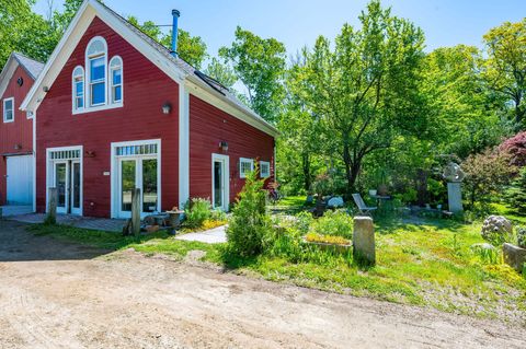 Photo of 30 U.S. Route 1 Bypass, Kittery, ME 03904 (MLS # 1664540)