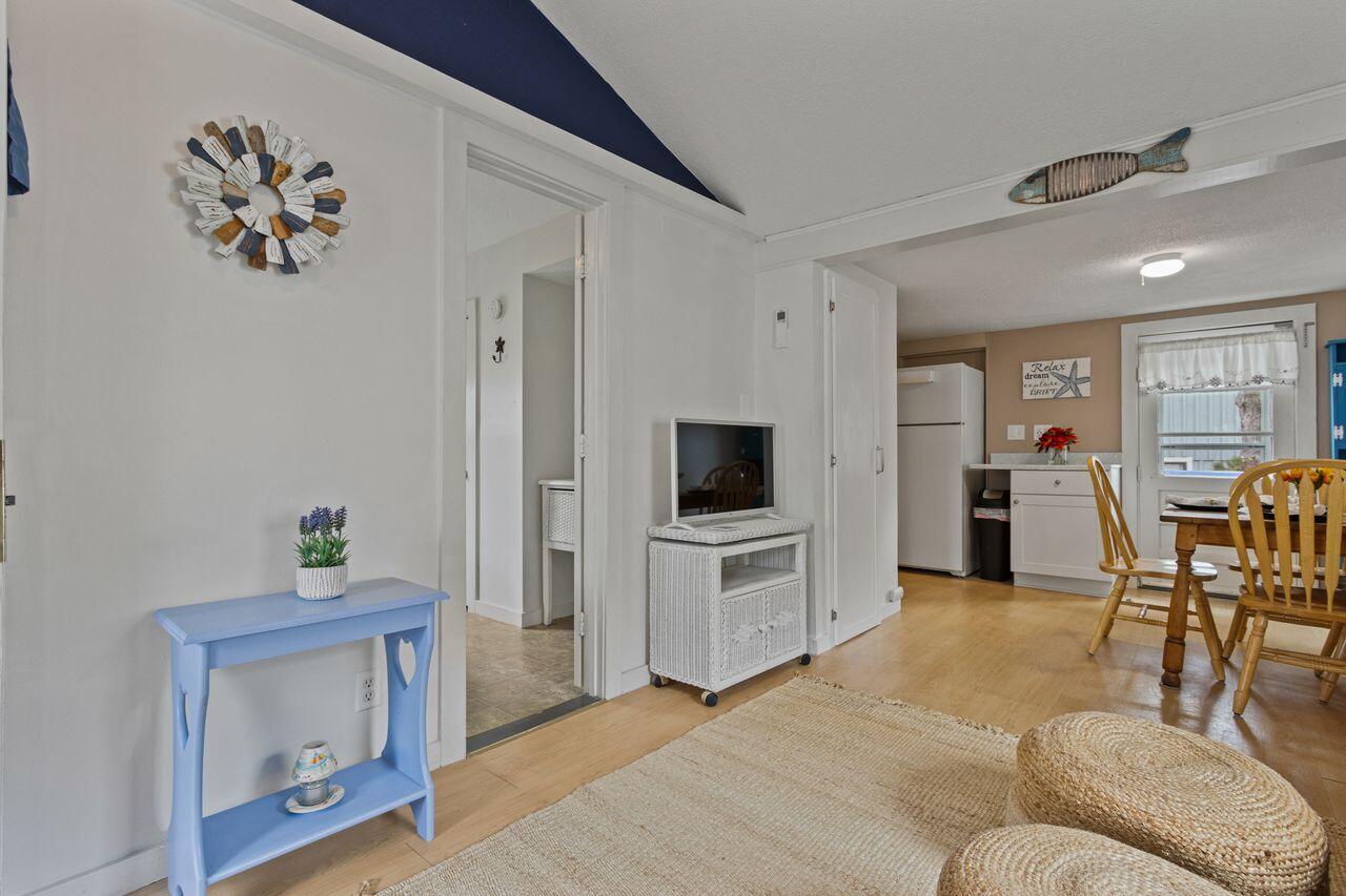 3 Island View Avenue