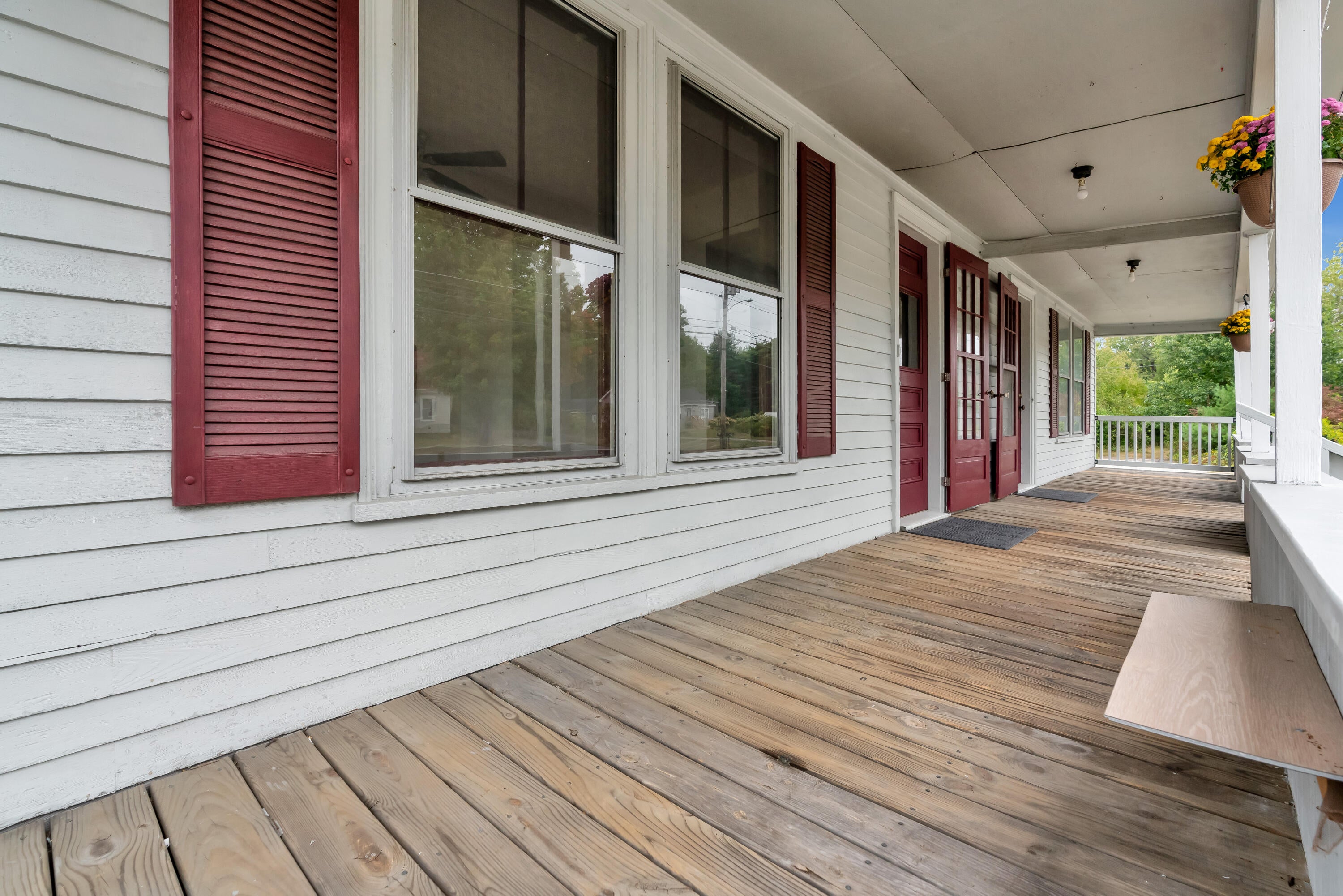 881 Main Street