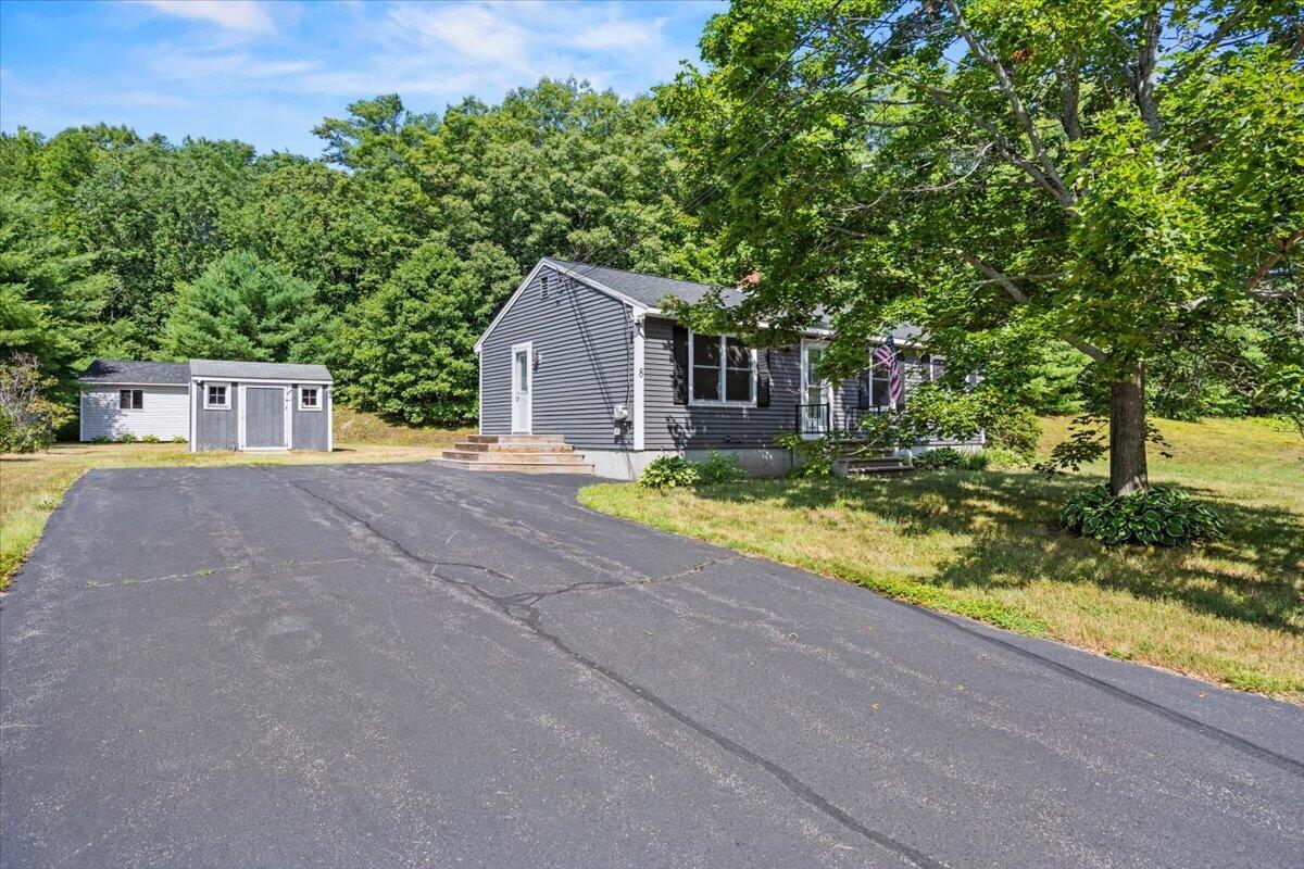 8 Running Brook Drive