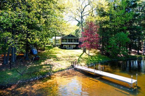 Photo of 18 Briggs Lane, Livermore, ME 04253 (MLS # 1664411)