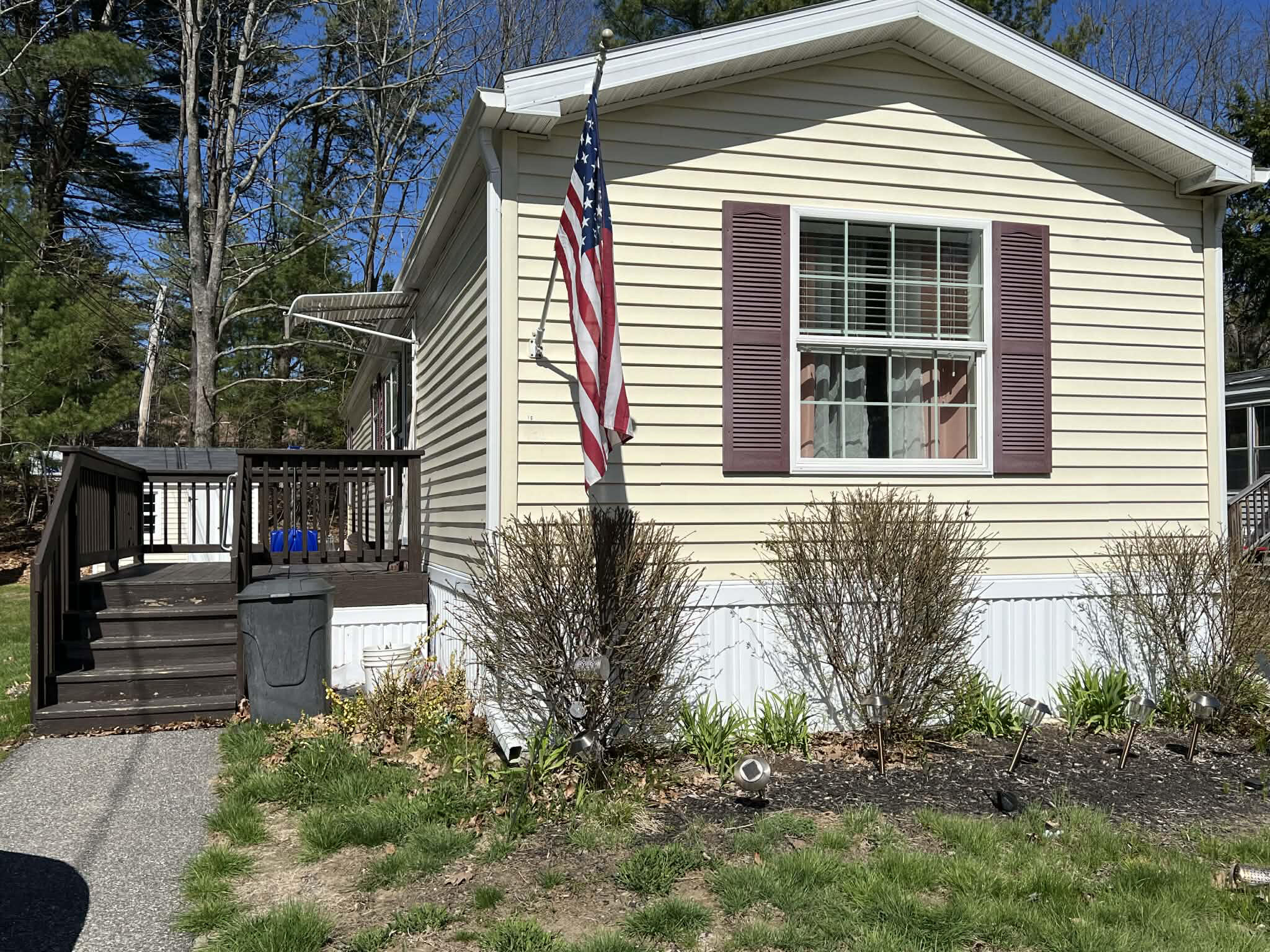 10 Mayflower Drive