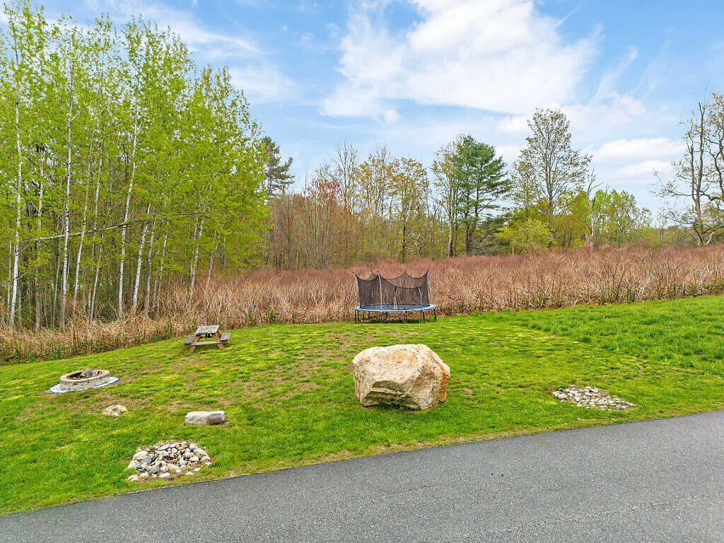 7 Onyx Drive