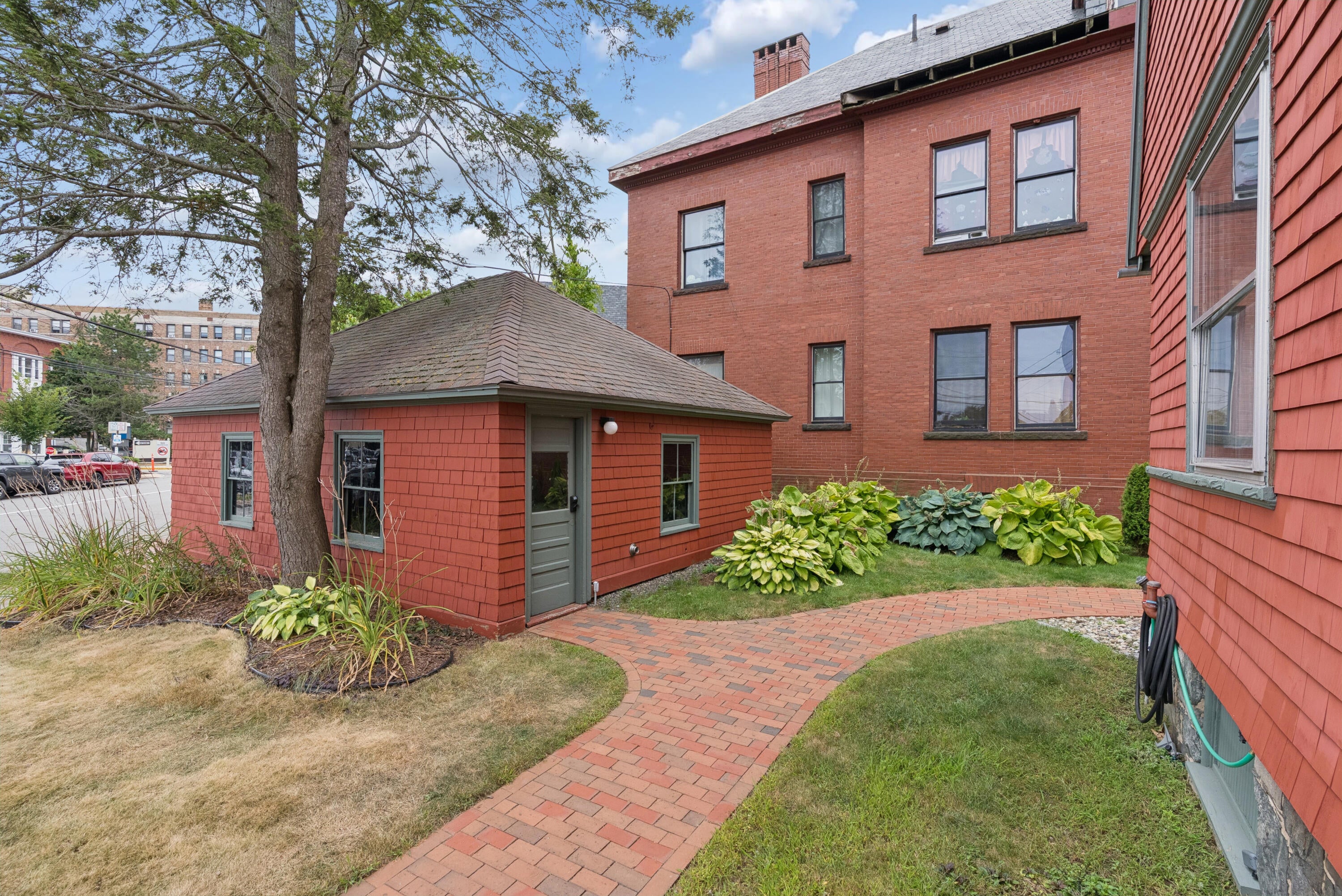 25 Bramhall Street
