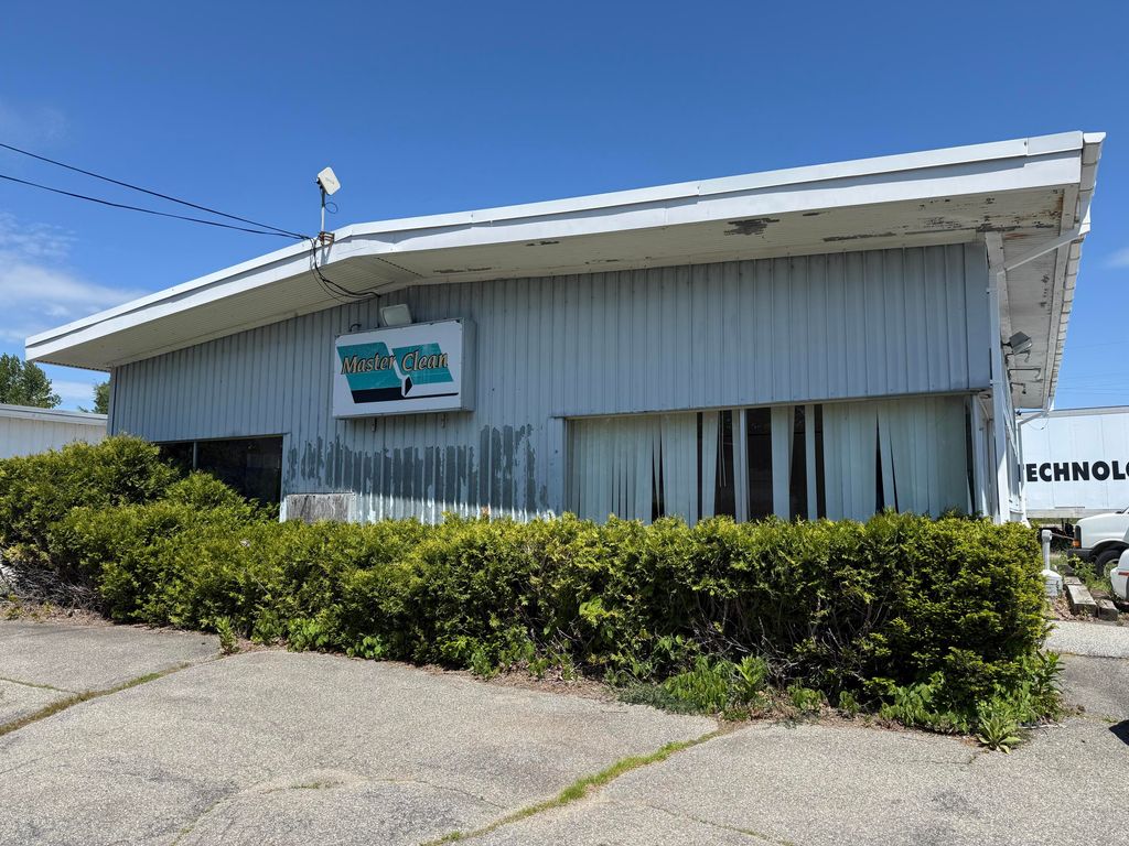 Photo of 233 Park Street, Rockland, ME 04841 (MLS # 1667770)