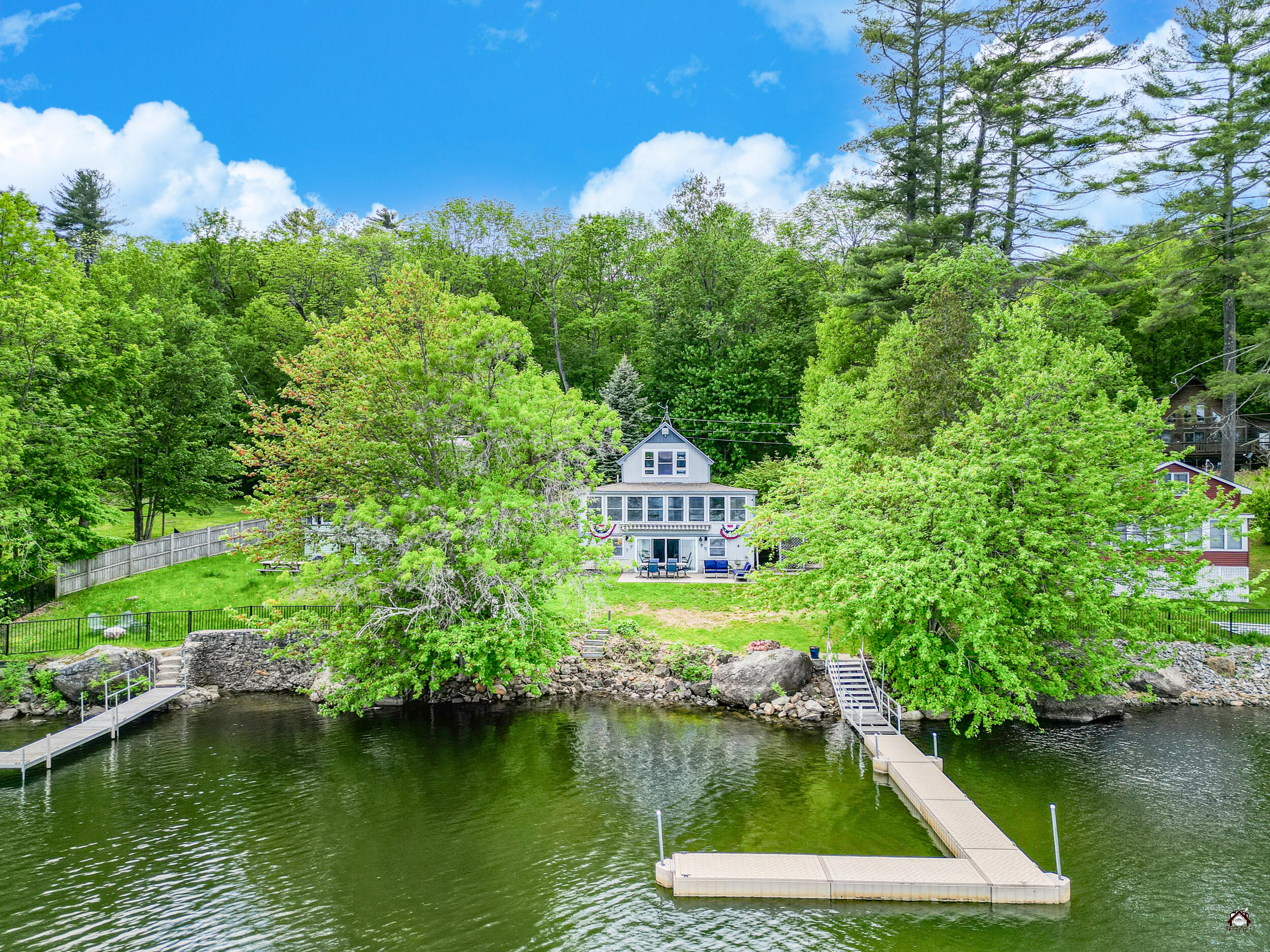 107 Lakeshore Drive