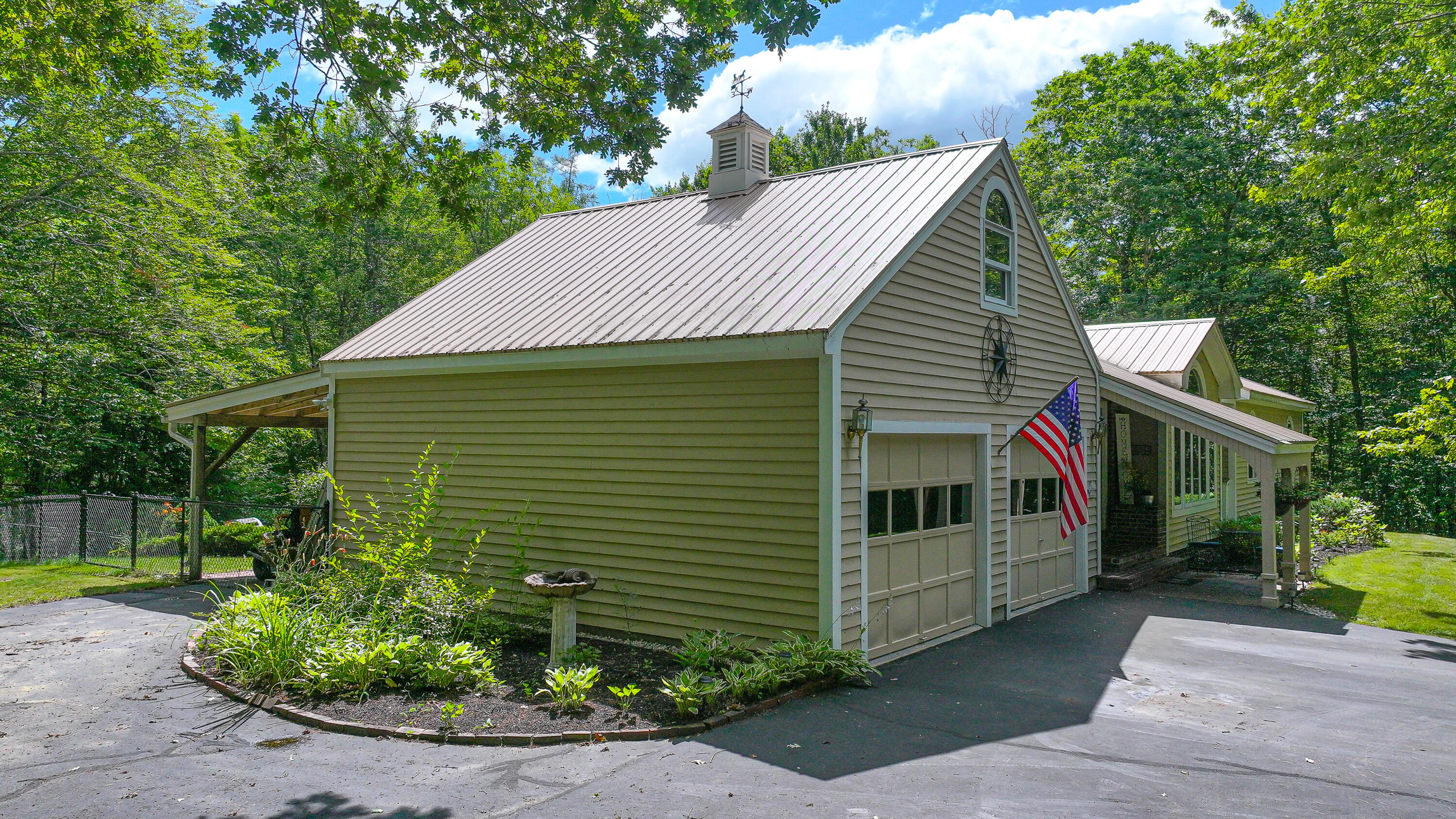 37 Woodland Shore Drive