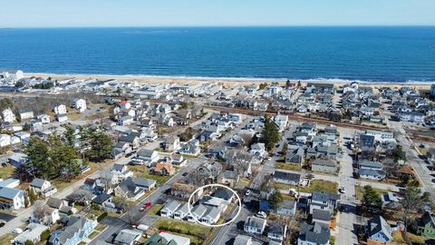 Photo of 32 Fern Avenue, Old Orchard Beach, ME 04064 (MLS # 1664442)
