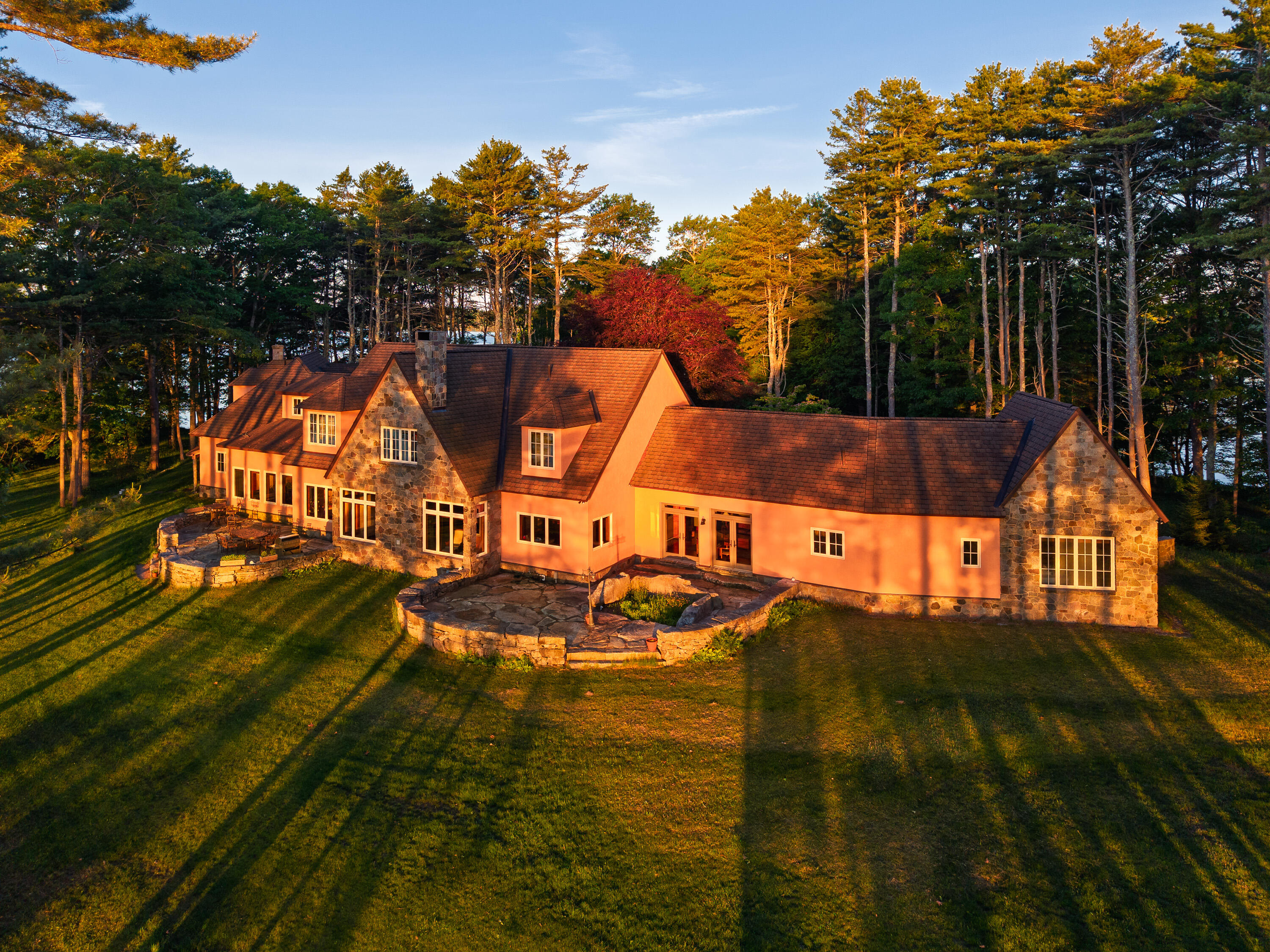90 Cornfield Point Road