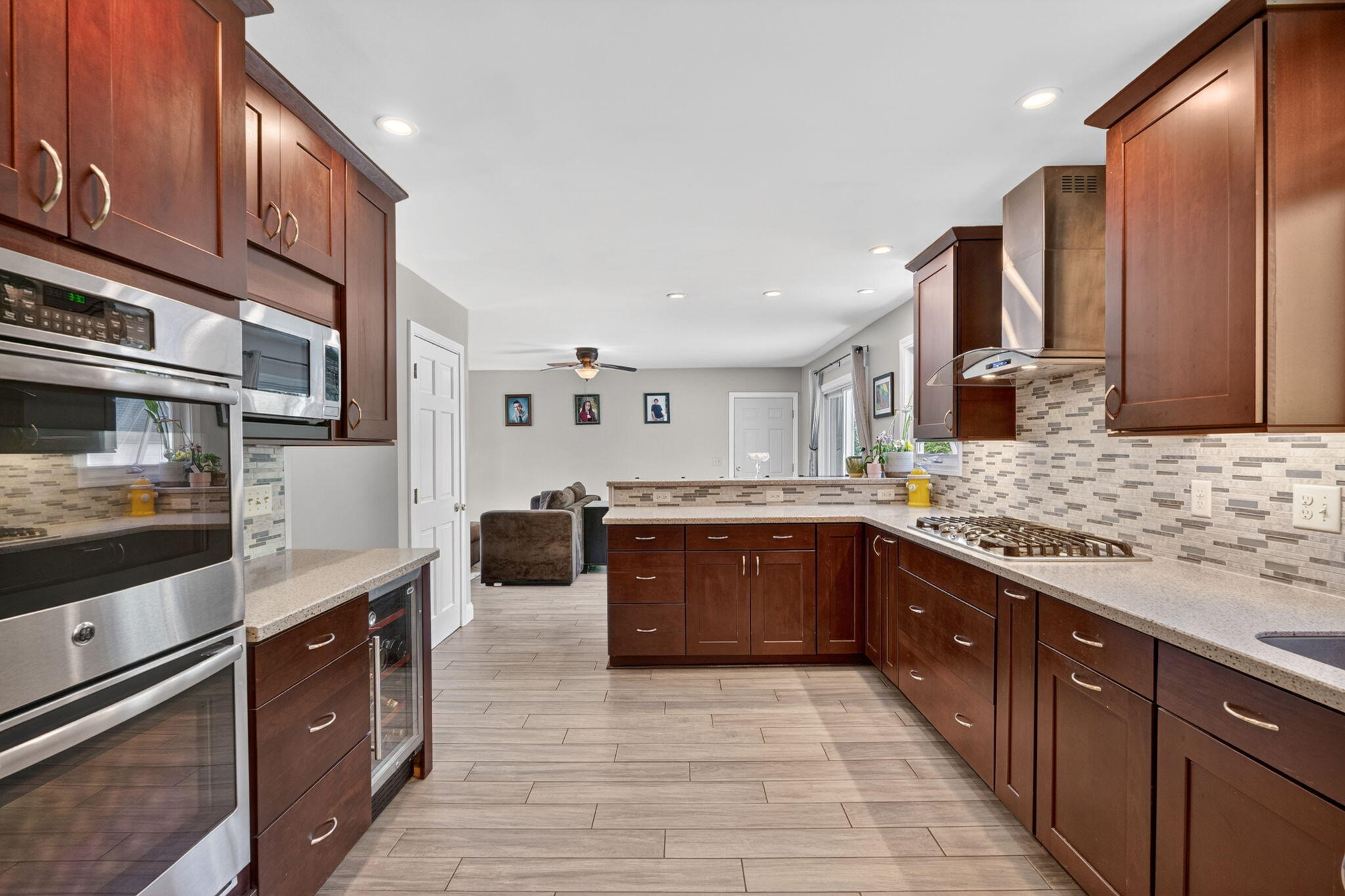 69-web-or-mls-11-high-hill-ct