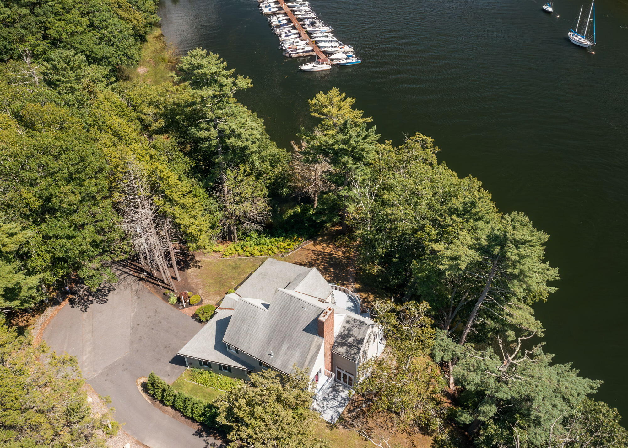 21 Glenhaven Circle W