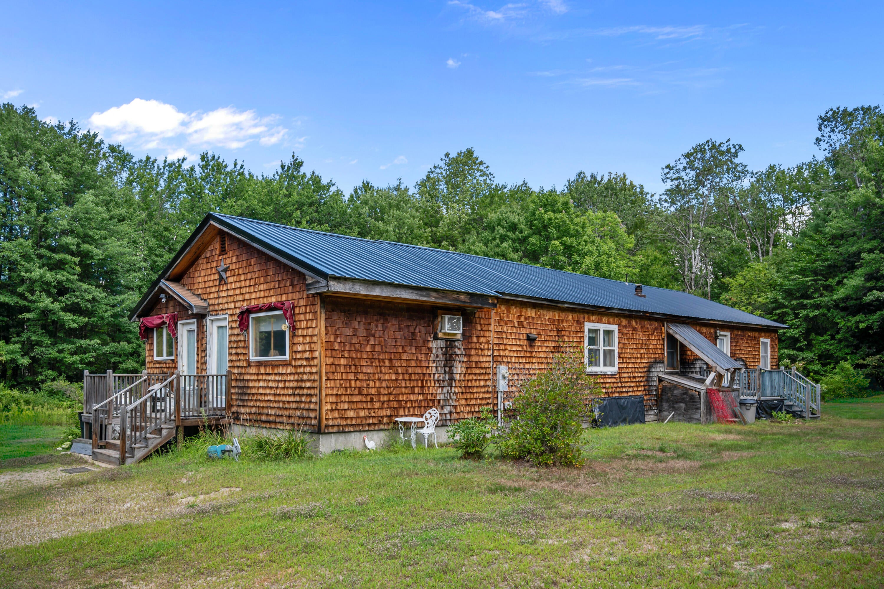 124-128 Sokokis Trail N