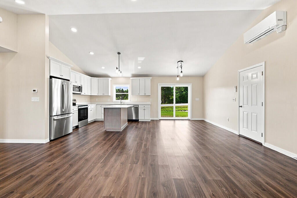 6 Mariner Way
