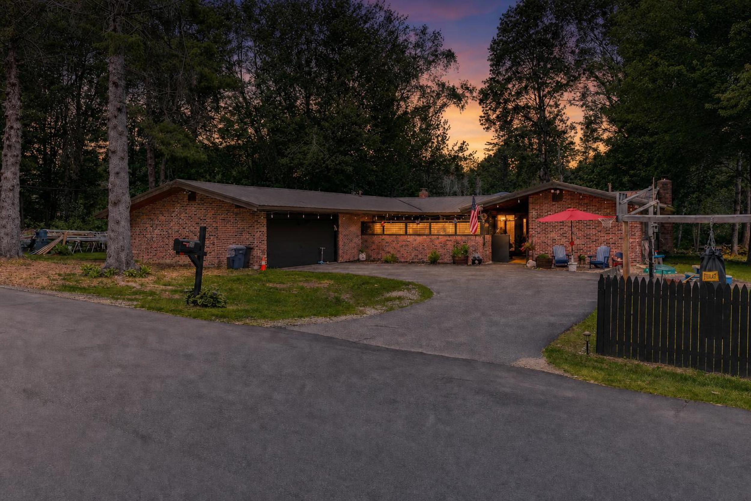 12 Brookside Drive