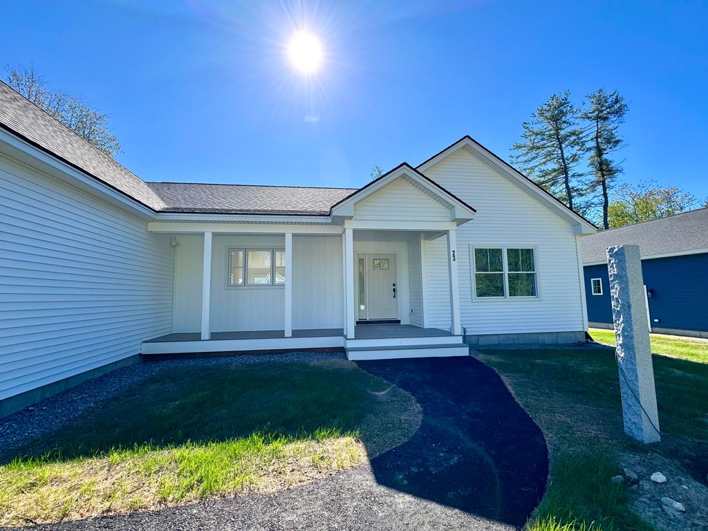 Photo of 23 Forest Glen Lane, Topsham, ME 04086 (MLS # 1650713)