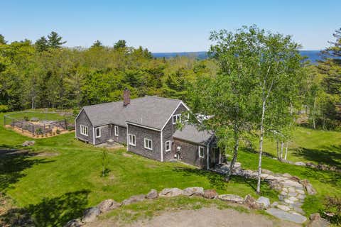 Photo of 168 Chestnut Street, Camden, ME 04843 (MLS # 1665235)