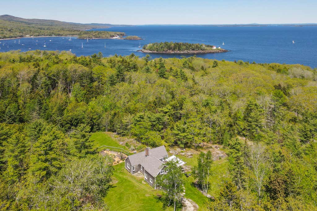 Photo of 168 Chestnut Street, Camden, ME 04843 (MLS # 1665235)