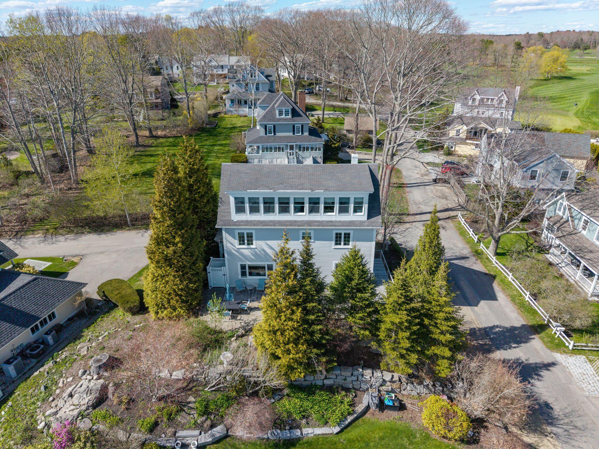 4 Oak Street