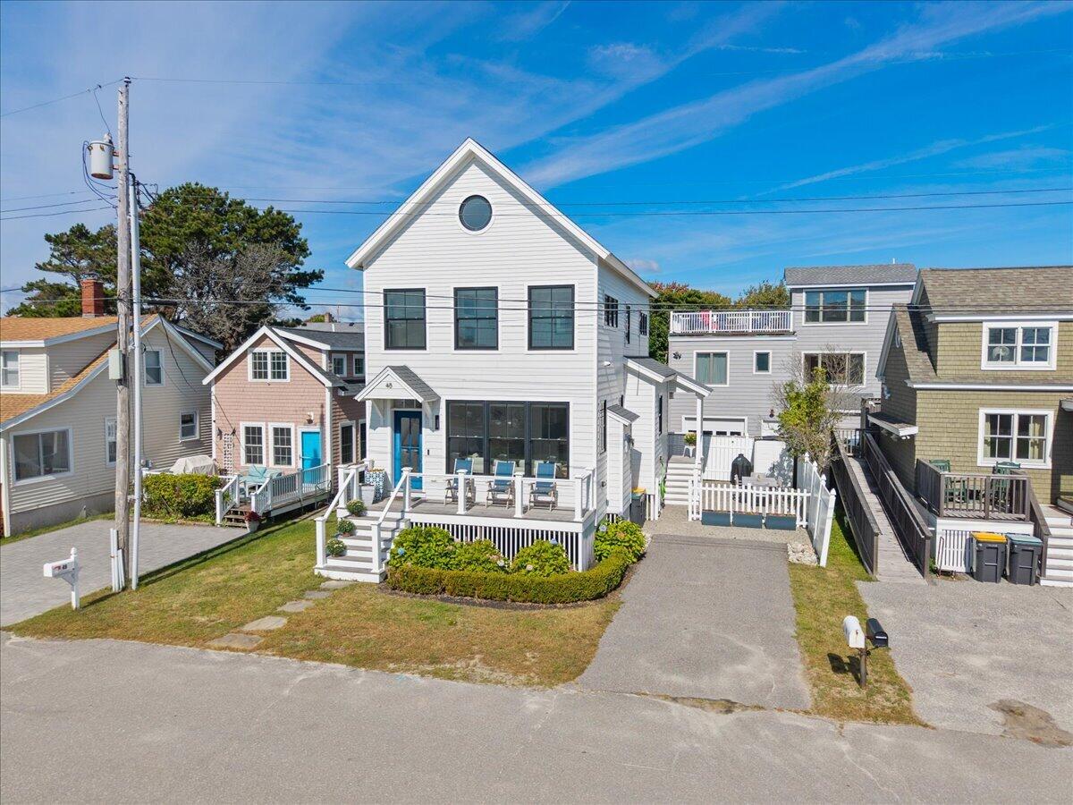 48 Bayview Avenue