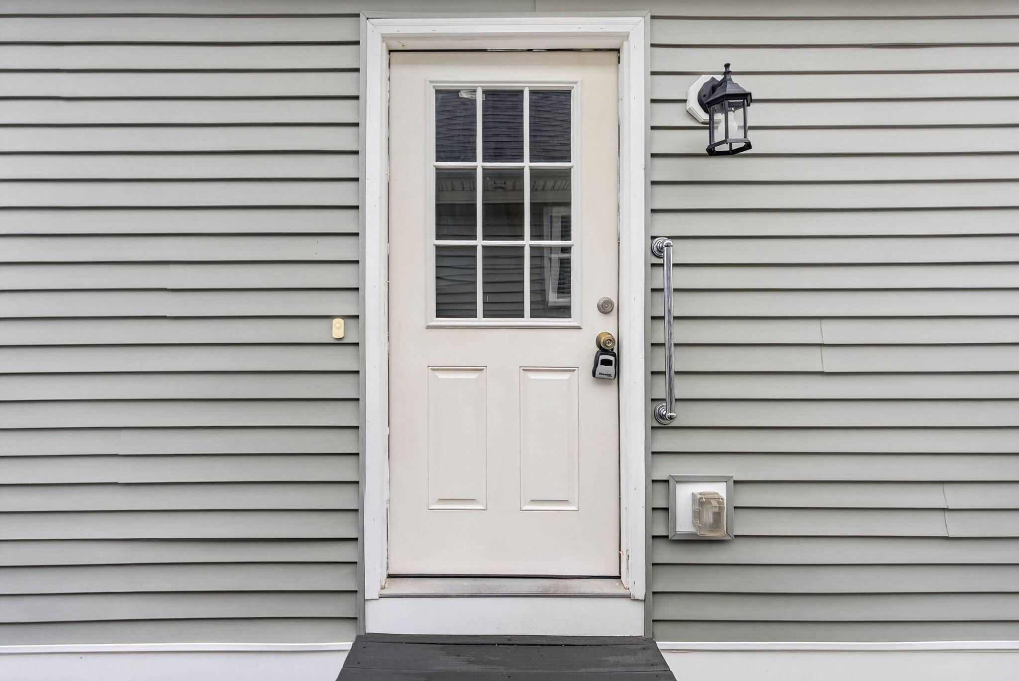 994 Portland Road 16