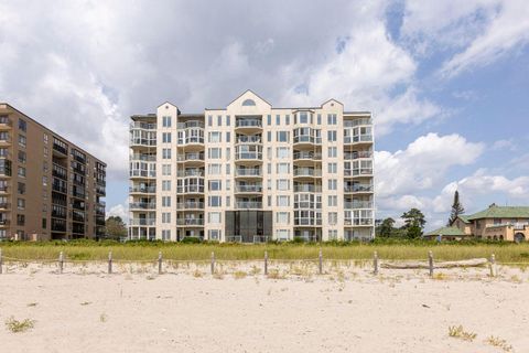 Photo of 207 E Grand Avenue #C2, Old Orchard Beach, ME 04064 (MLS # 1667863)