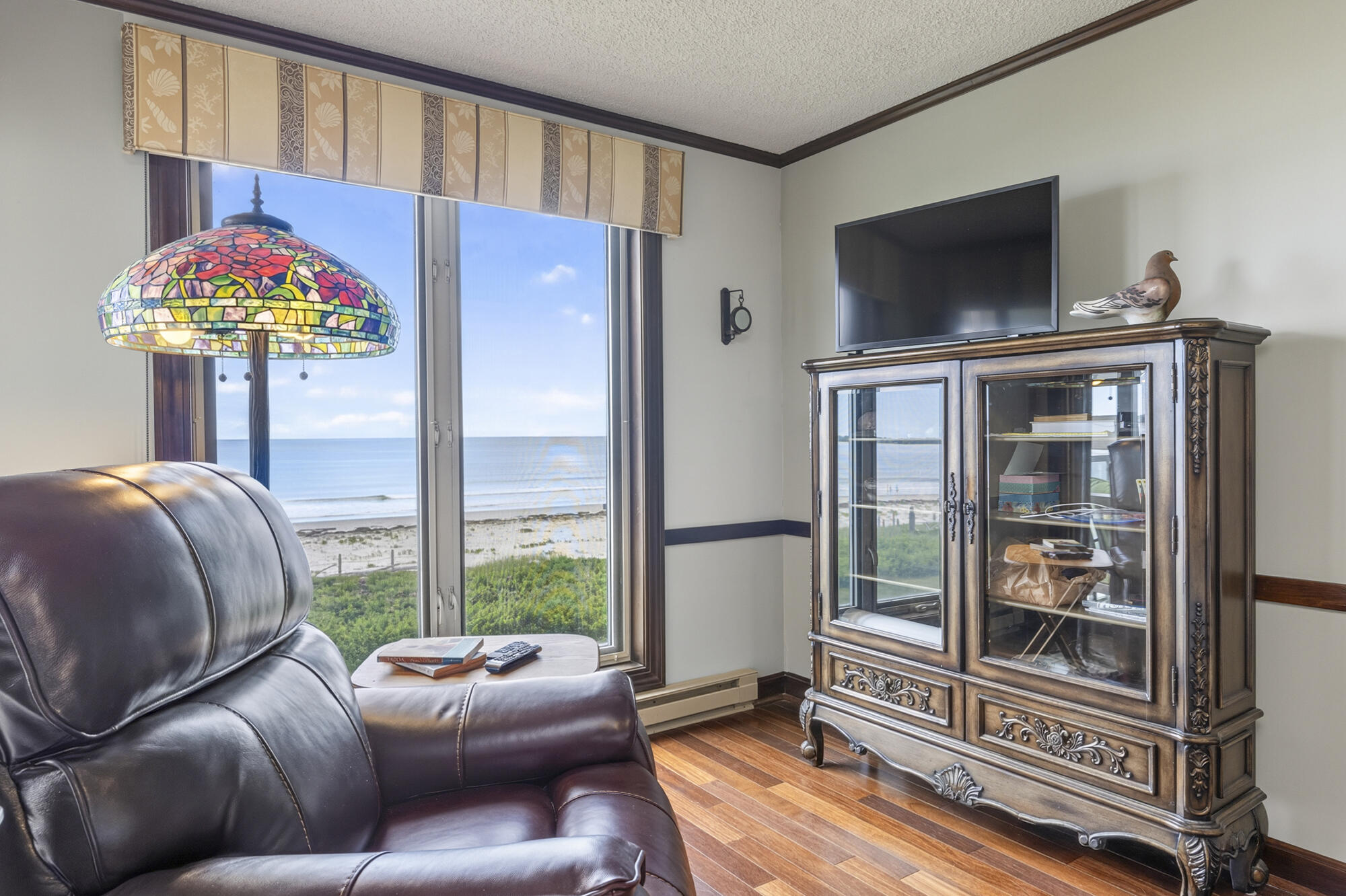207 E Grand Avenue C2