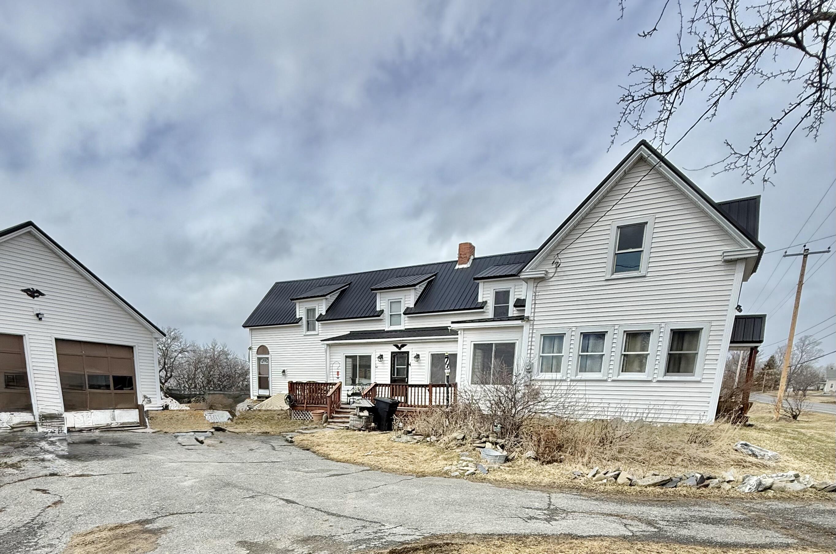 808 Madawaska Road