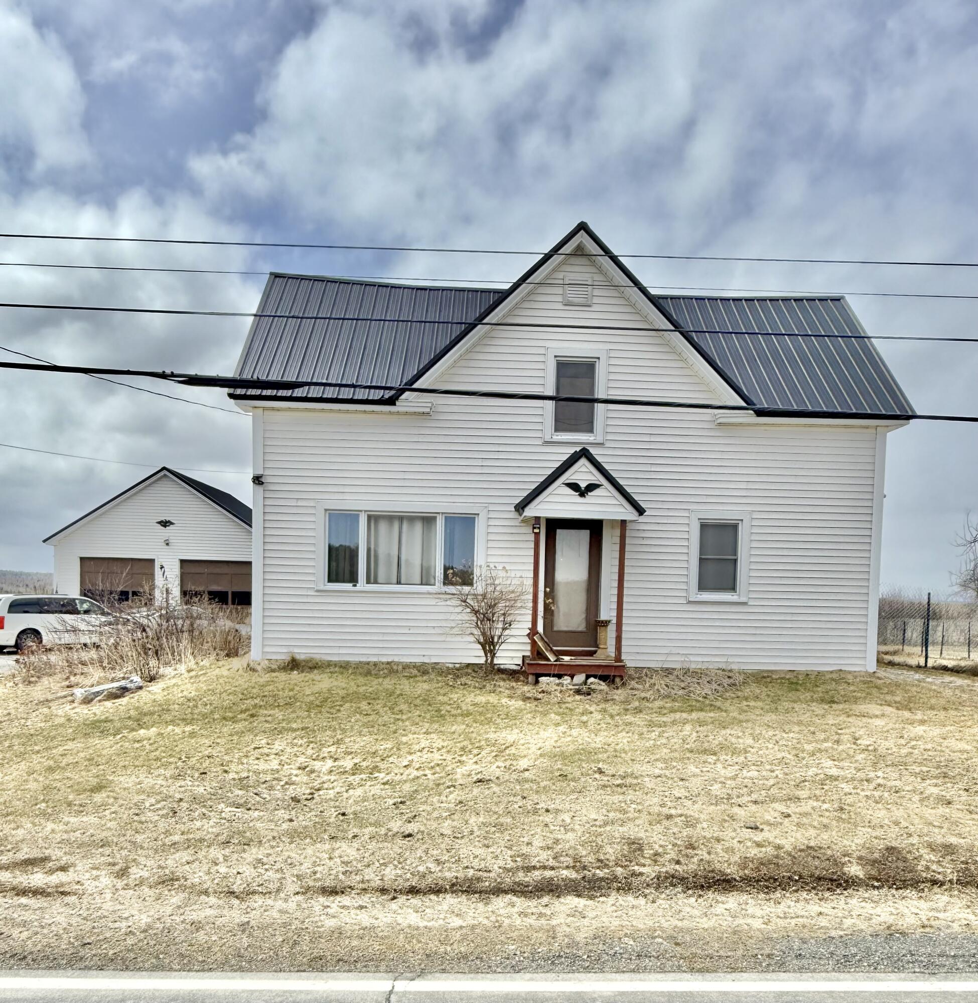 808 Madawaska Road