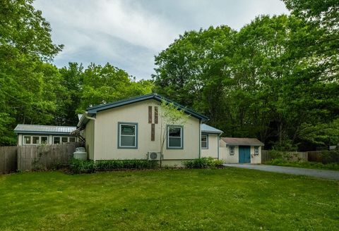 Photo of 25 Range Road, Brunswick, ME 04011 (MLS # 1667671)