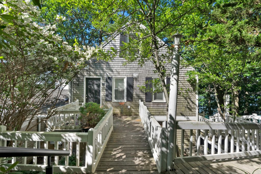 Photo of 2 Bridgeview Terrace, Kittery, ME 03904 (MLS # 1669395)