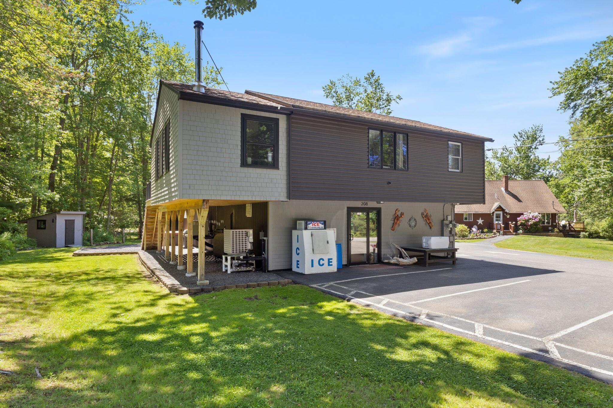 208 New Road