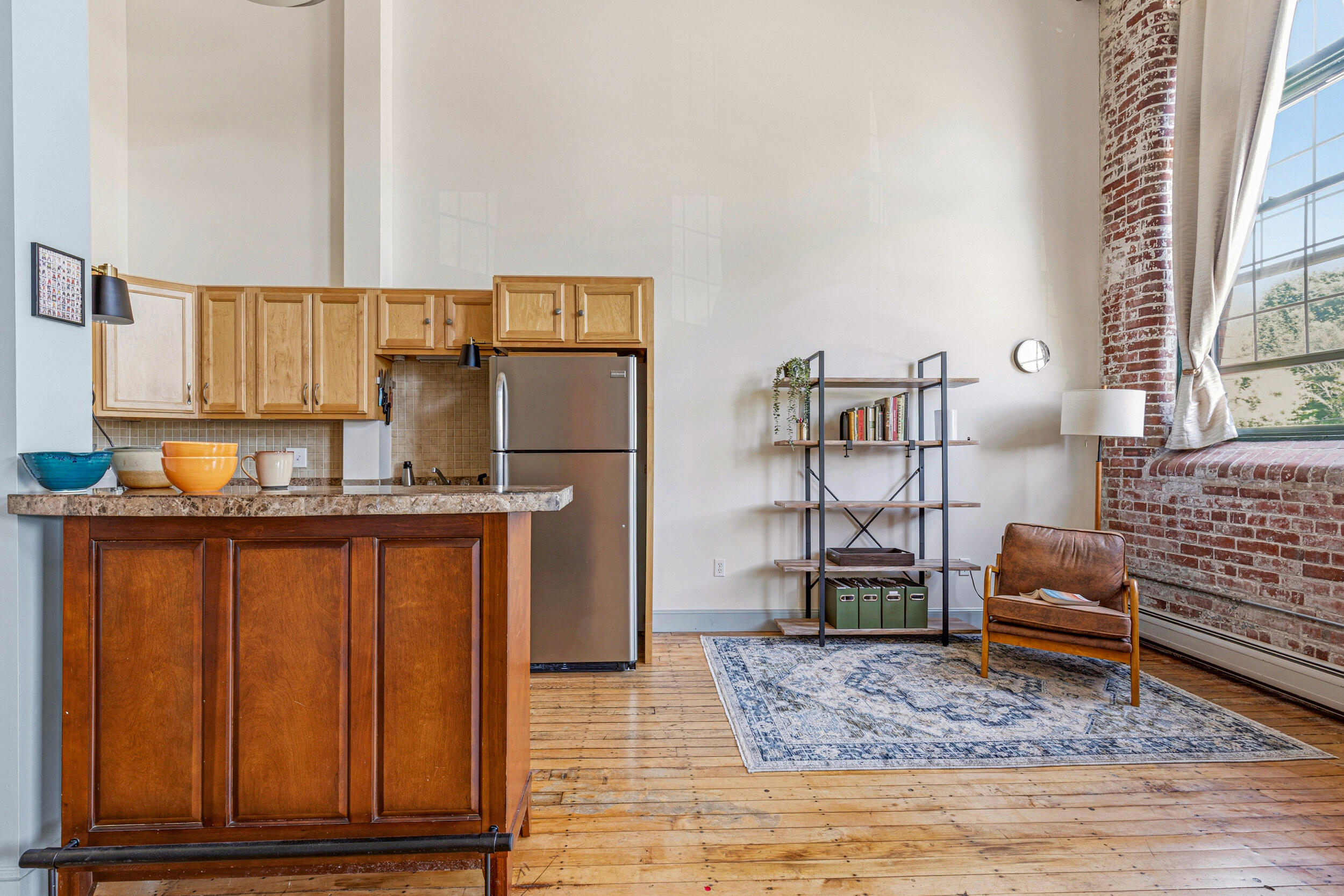 30 Lincoln Street 211